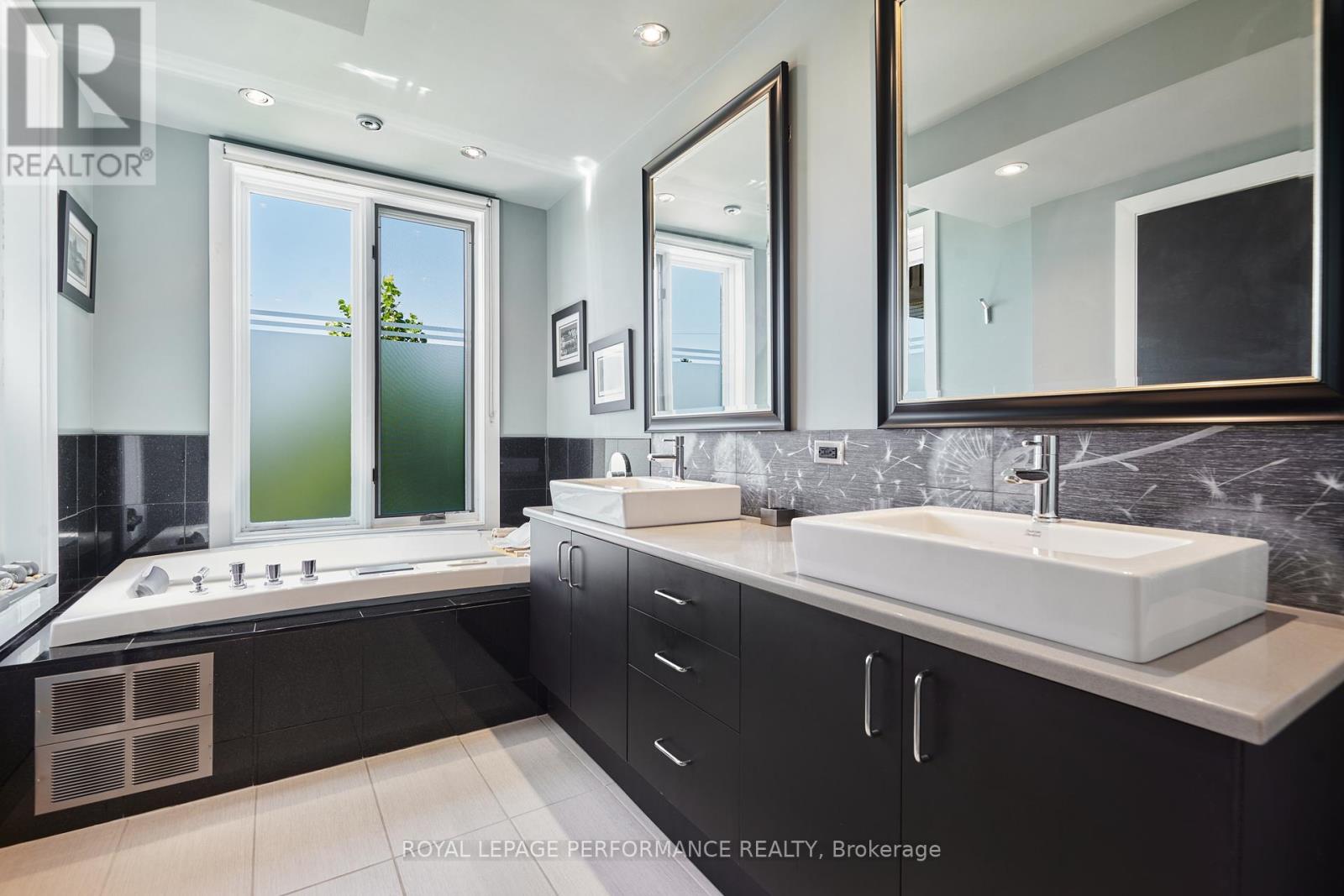 805 Kingsmere Avenue, Ottawa, Ontario  K2A 3J8 - Photo 26 - X12559982