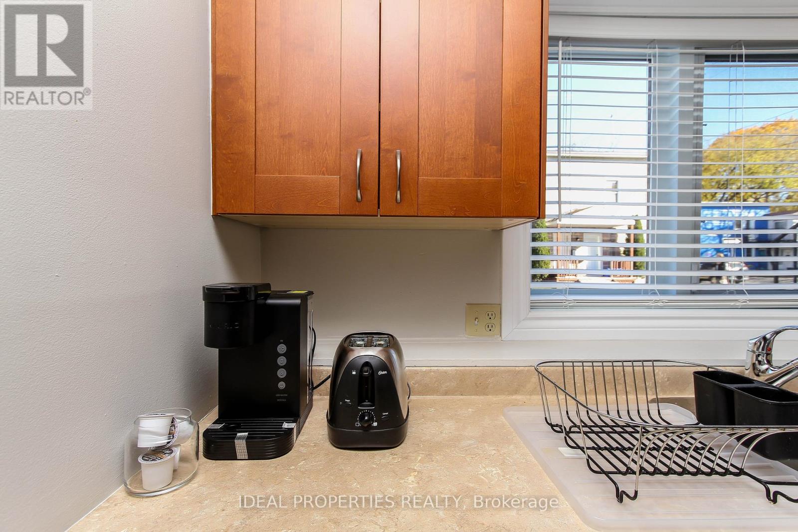 A - 276 Carruthers Avenue, Ottawa, Ontario  K1Y 1N9 - Photo 12 - X12560004