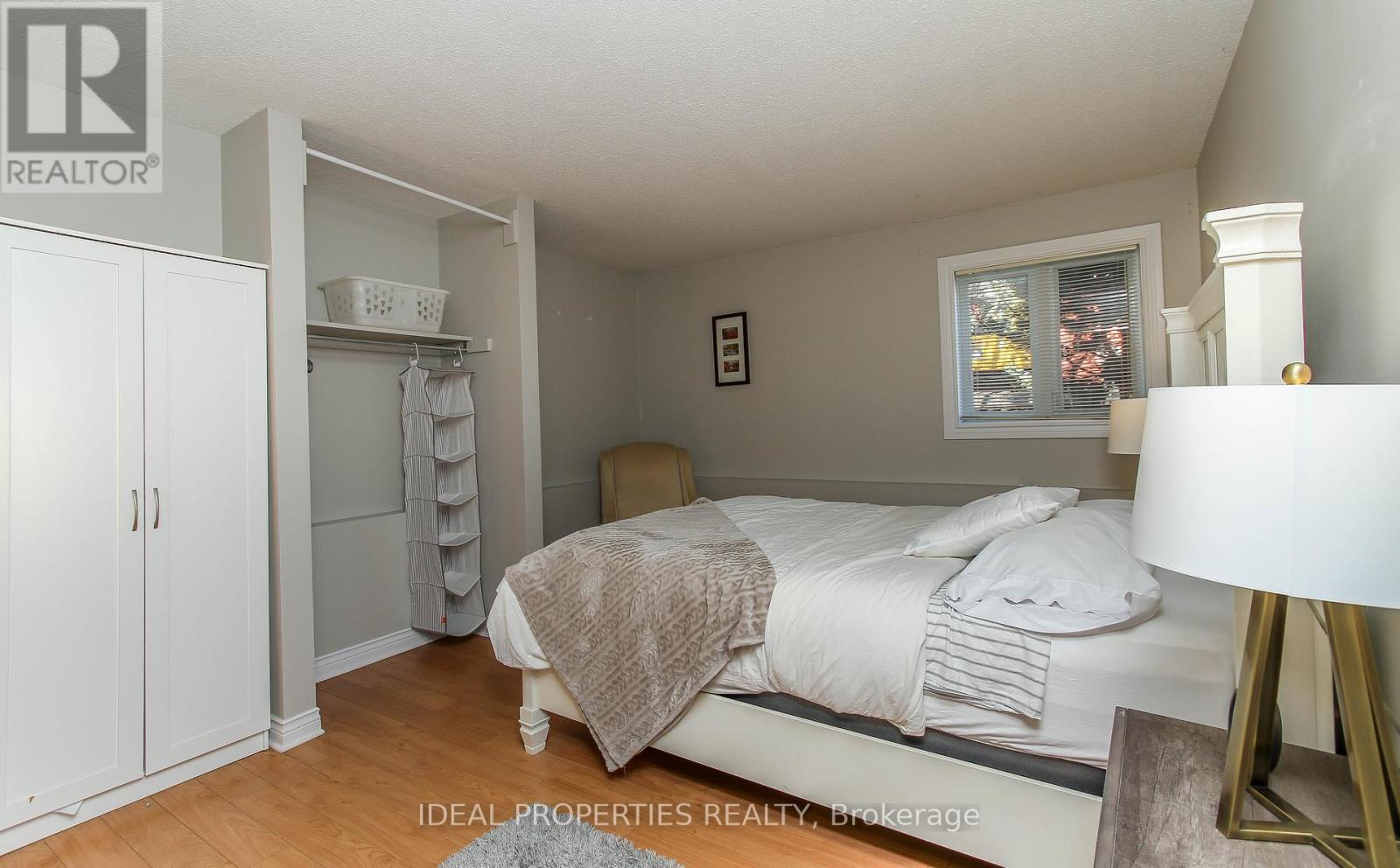 A - 276 Carruthers Avenue, Ottawa, Ontario  K1Y 1N9 - Photo 13 - X12560004