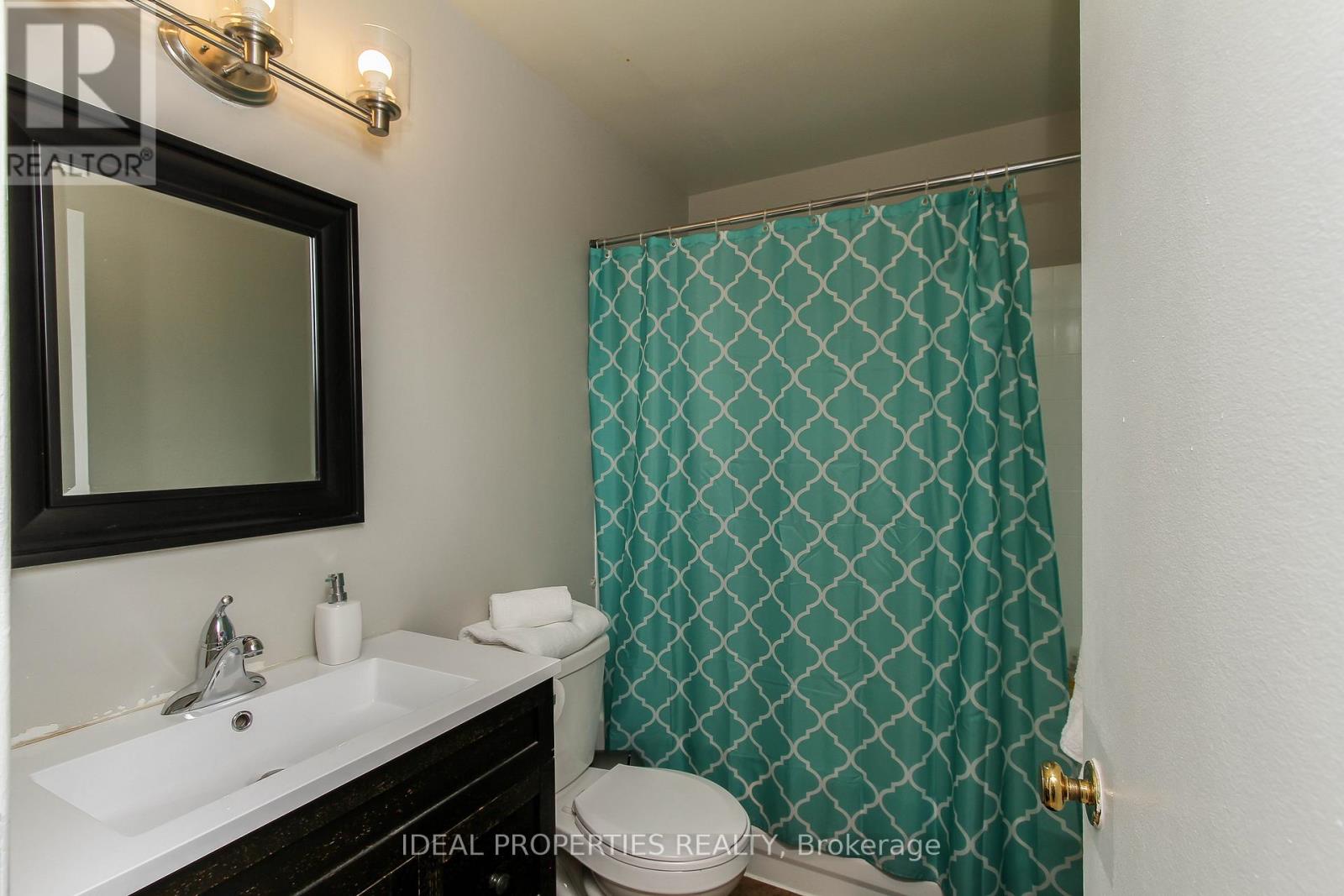 A - 276 Carruthers Avenue, Ottawa, Ontario  K1Y 1N9 - Photo 17 - X12560004