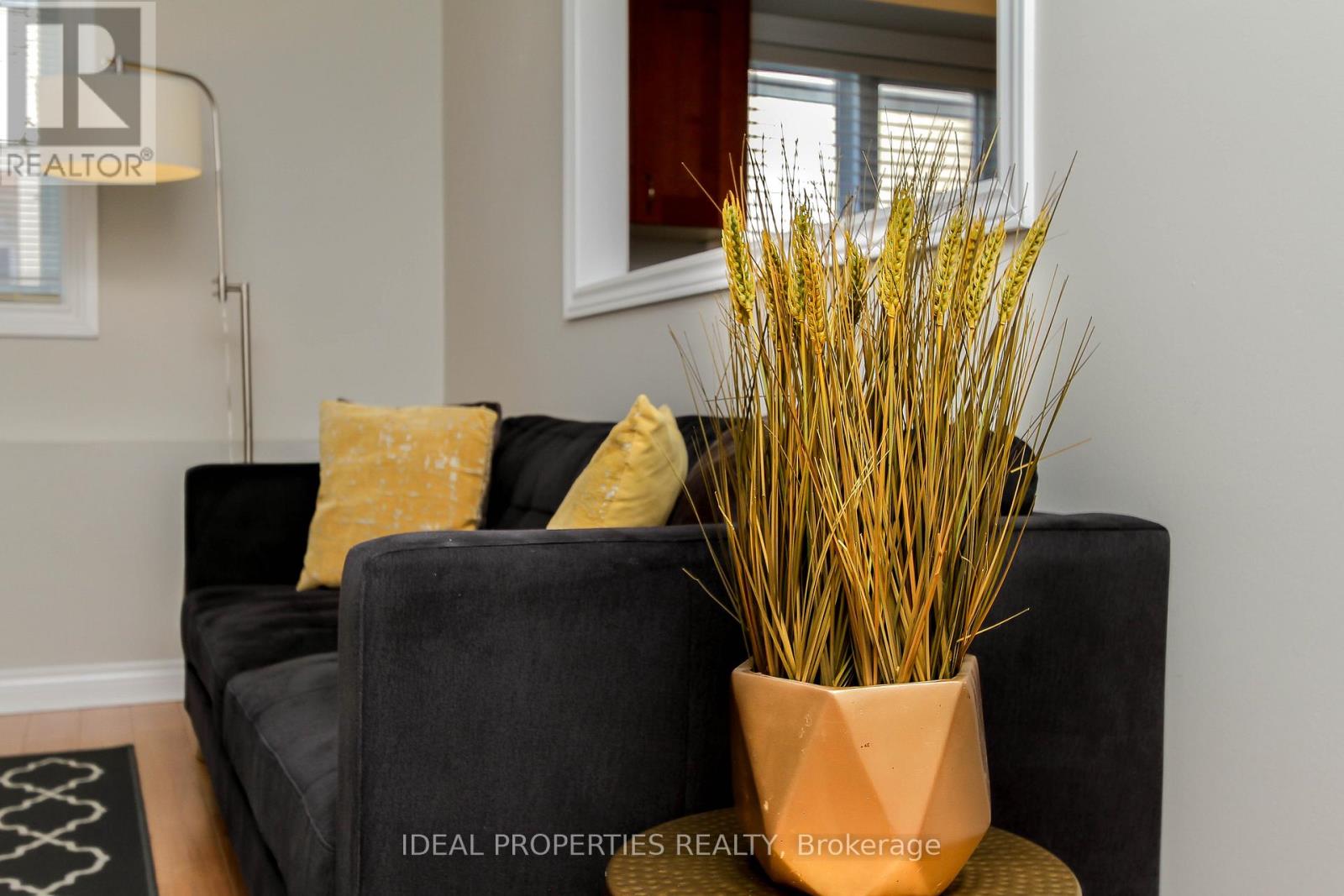 A - 276 Carruthers Avenue, Ottawa, Ontario  K1Y 1N9 - Photo 18 - X12560004