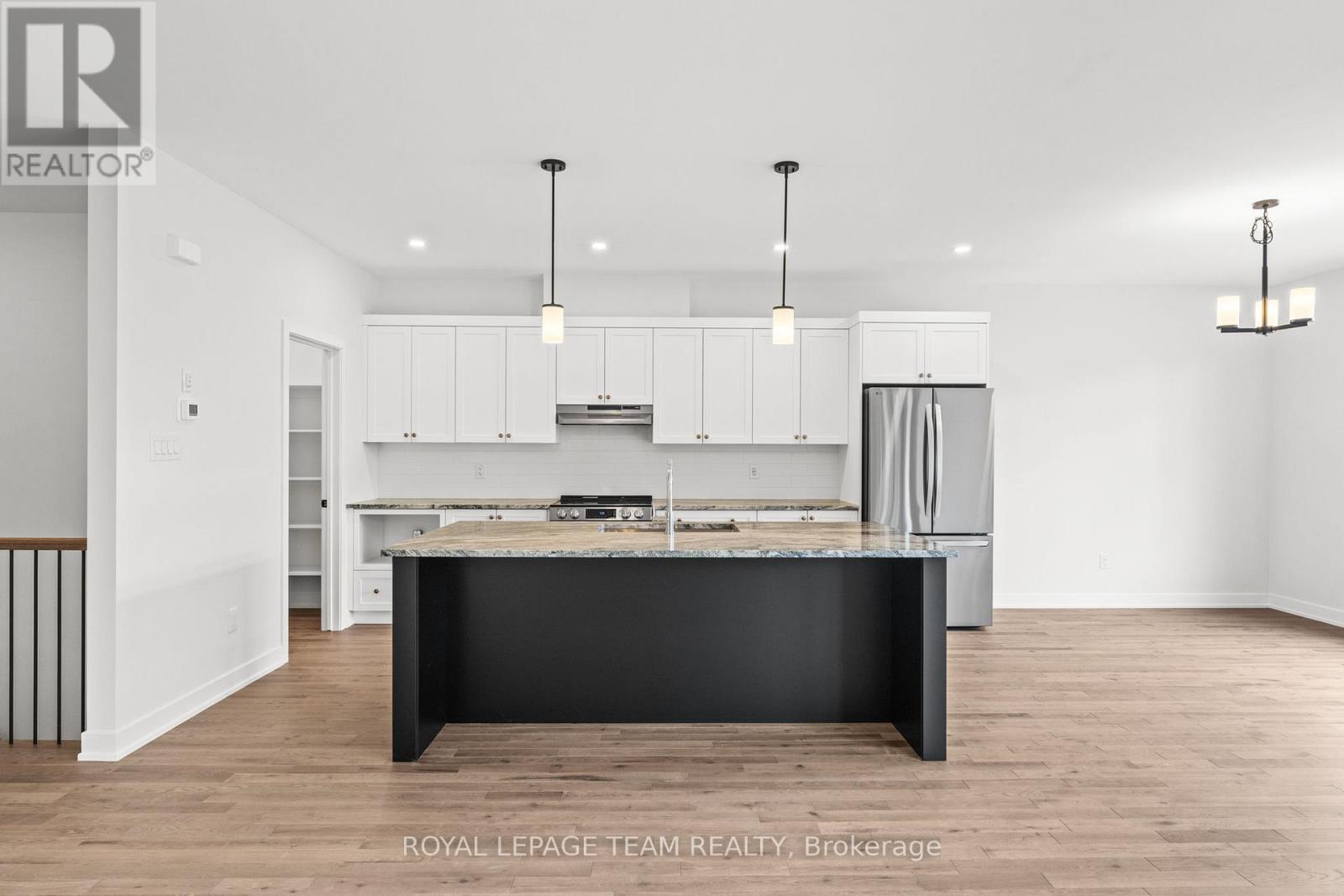 1034 Turner Drive, Brockville, Ontario K6V 0G8 - Photo 5 - X12560060