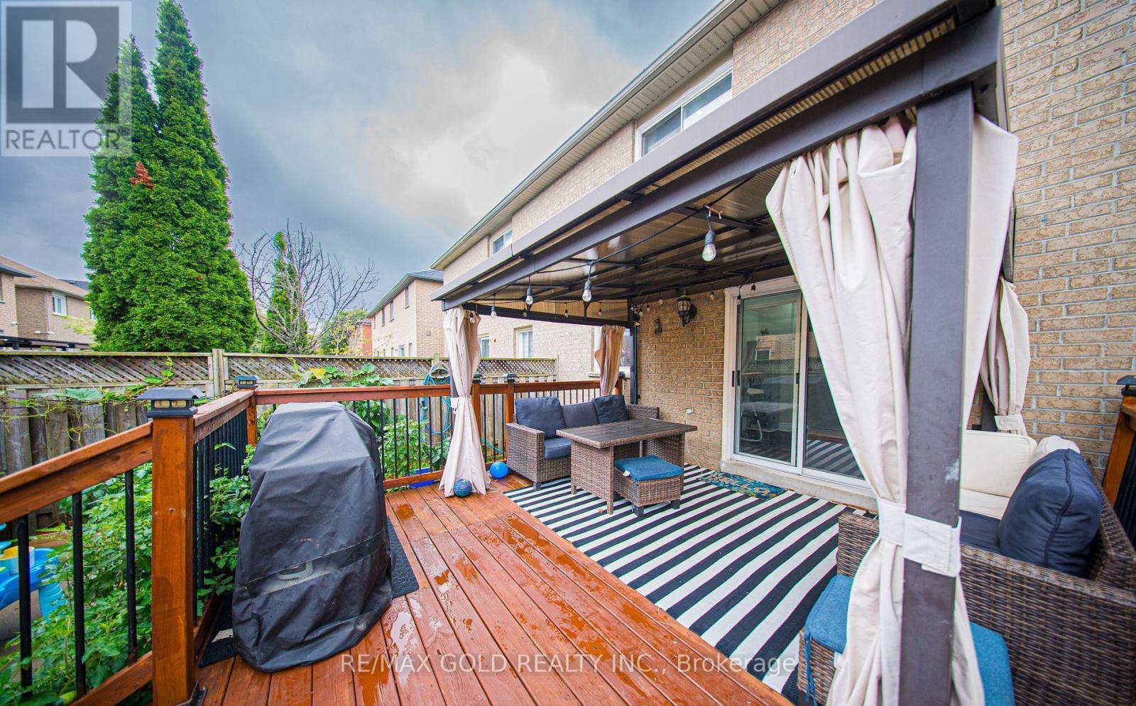 11 Flatlands Way, Brampton, Ontario  L6R 2B5 - Photo 26 - W12559498