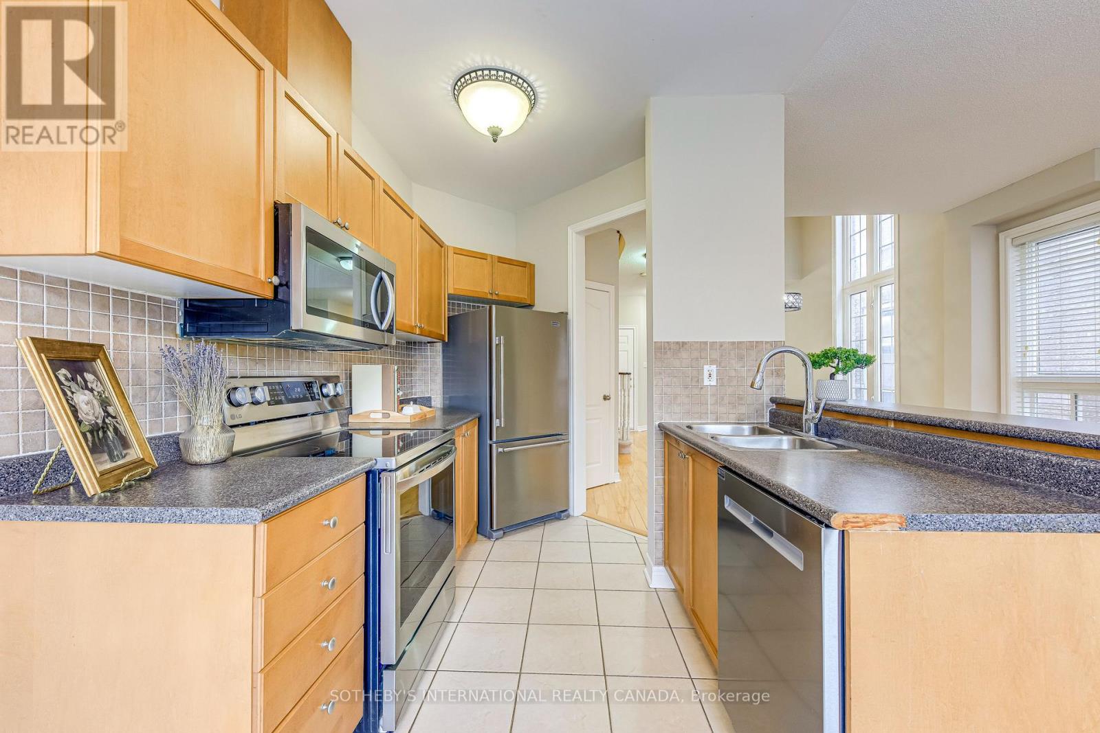 7496 Allspice Trail, Mississauga, Ontario  L5N 8P3 - Photo 12 - W12559832