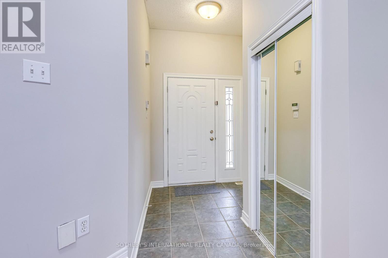 7496 Allspice Trail, Mississauga, Ontario  L5N 8P3 - Photo 2 - W12559832