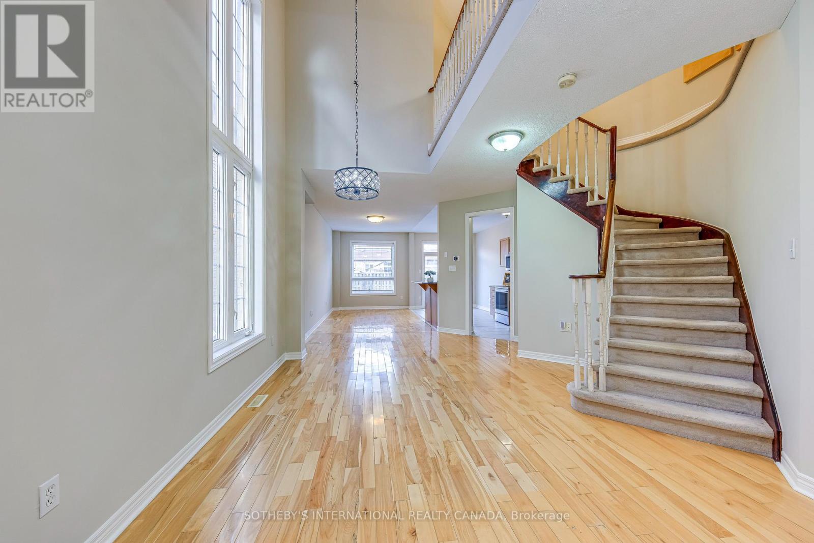 7496 Allspice Trail, Mississauga, Ontario  L5N 8P3 - Photo 3 - W12559832