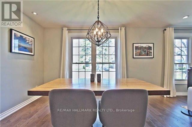 208 Pine Cove Road, Burlington, Ontario  L7N 1W2 - Photo 6 - W12559870