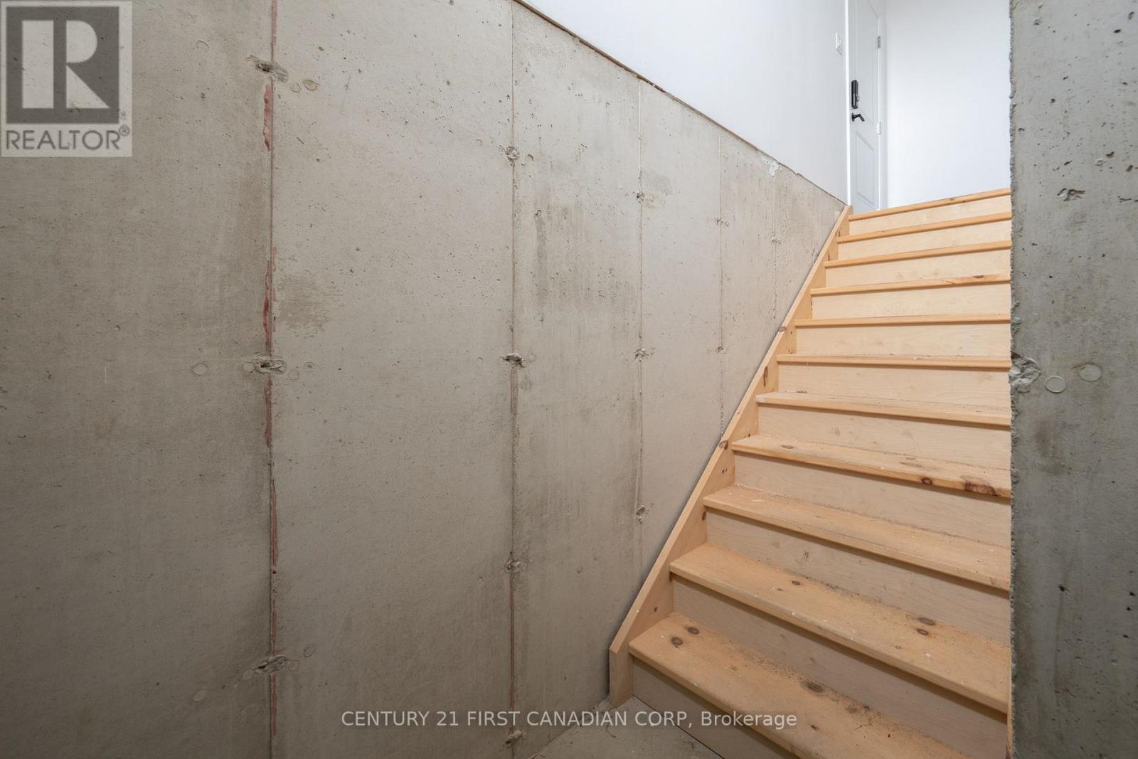 2190 Linkway Boulevard, London South (South A), Ontario  N6K 0K8 - Photo 36 - X12550484