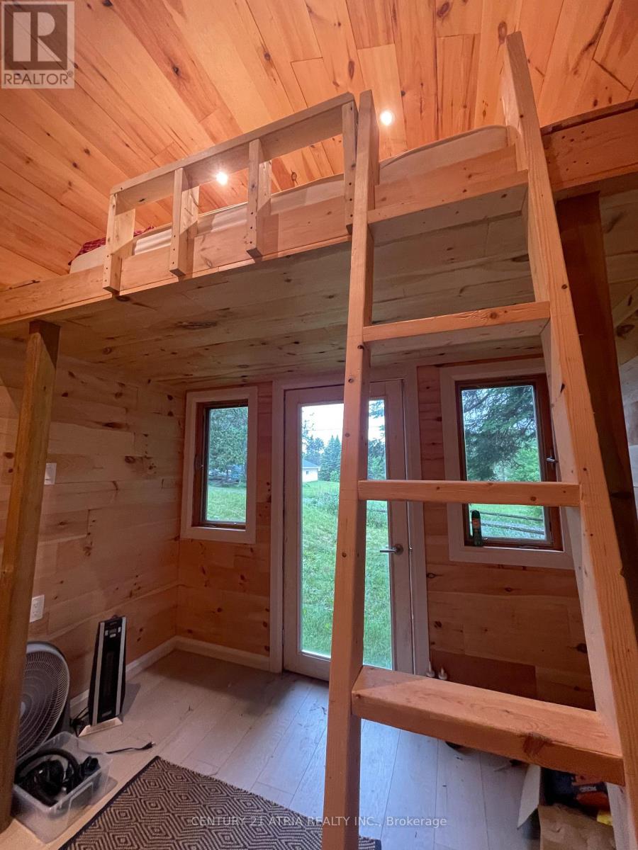 469 Rowanwood Road, Huntsville, Ontario  P0B 1M0 - Photo 14 - X12559852