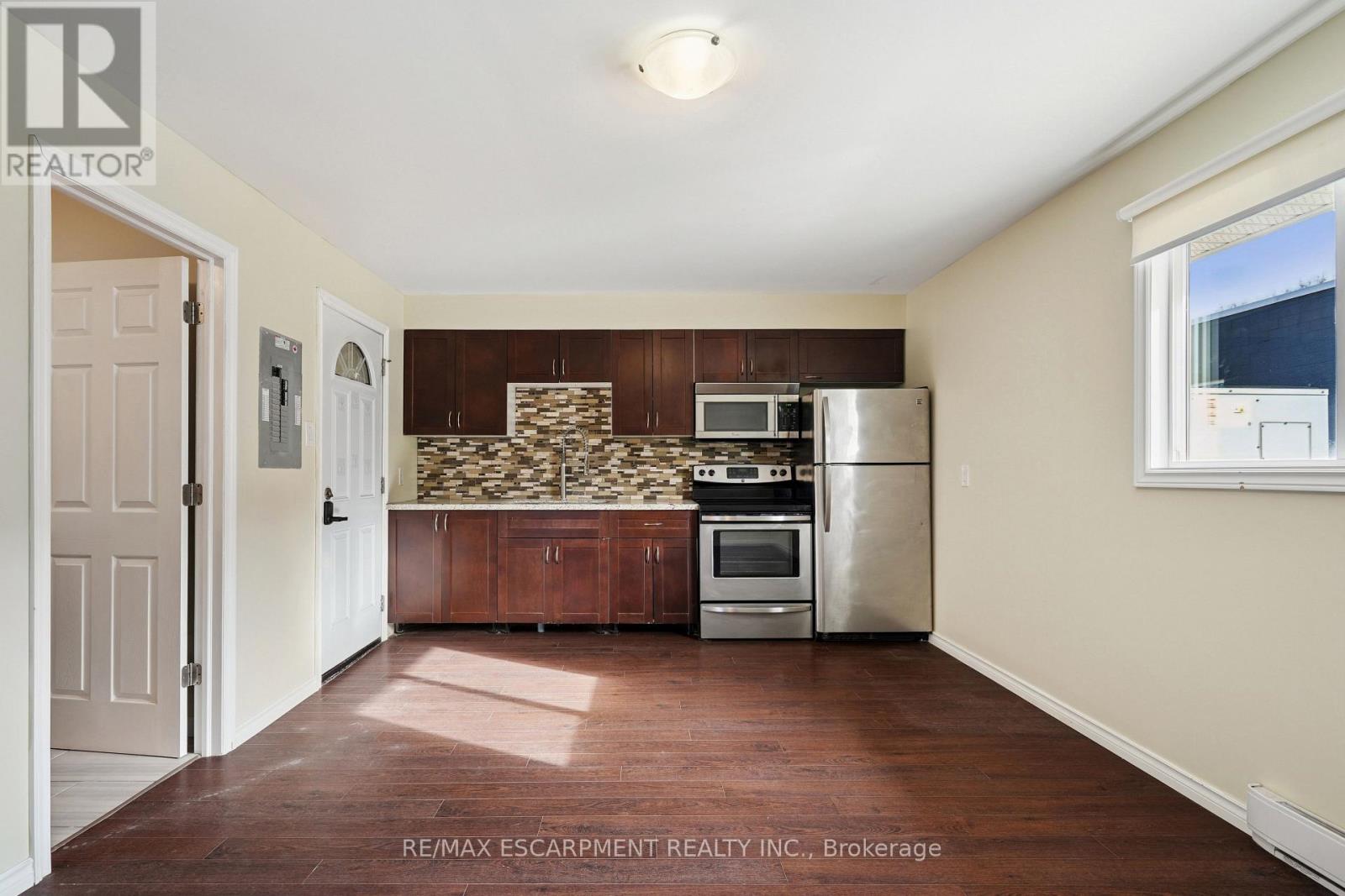 A - 154 Main Street N, Guelph/eramosa, Ontario  N0B 2K0 - Photo 6 - X12559868