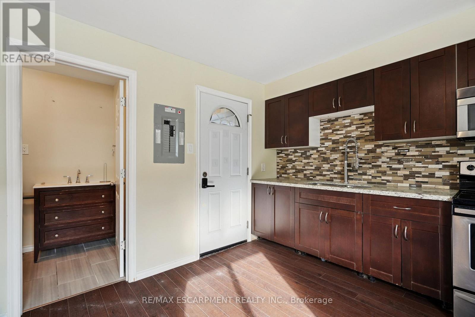 A - 154 Main Street N, Guelph/eramosa, Ontario  N0B 2K0 - Photo 9 - X12559868