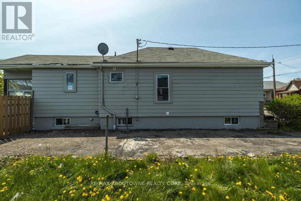 126 Harmony Avenue, Hamilton, Ontario  L8H 4Y3 - Photo 33 - X12559900