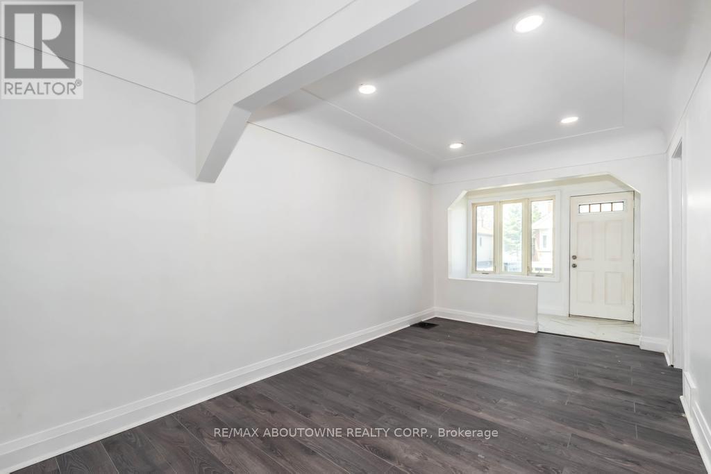 126 Harmony Avenue, Hamilton, Ontario  L8H 4Y3 - Photo 5 - X12559900