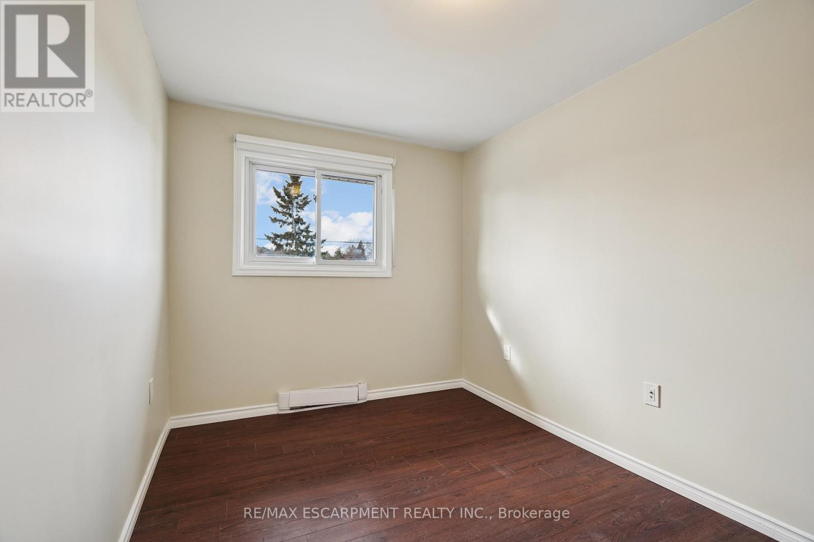 Unit B - 154 Main Street N, Guelph/eramosa, Ontario N0B 2K0 - Photo 23 - X12559906