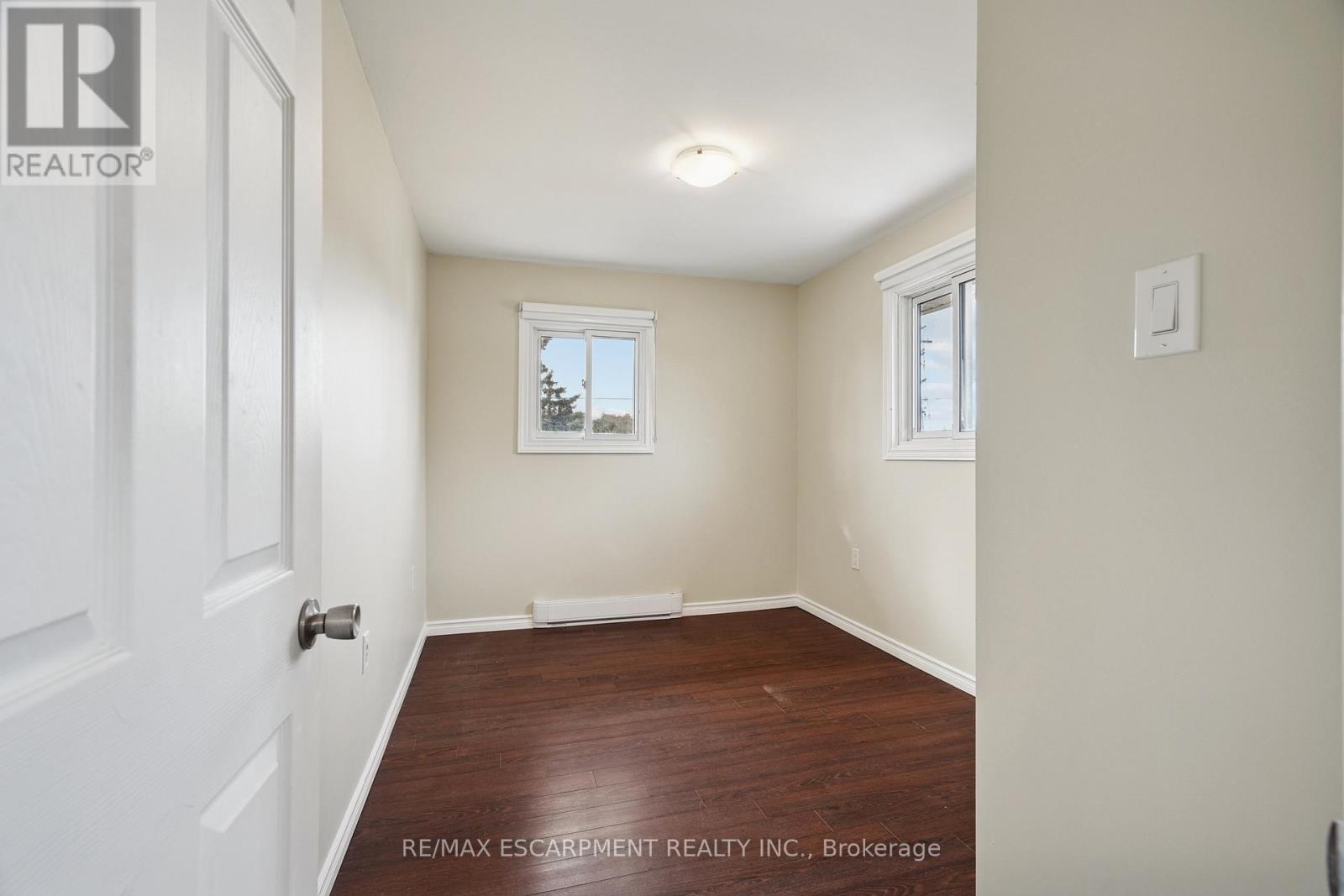 Unit B - 154 Main Street N, Guelph/eramosa, Ontario N0B 2K0 - Photo 24 - X12559906