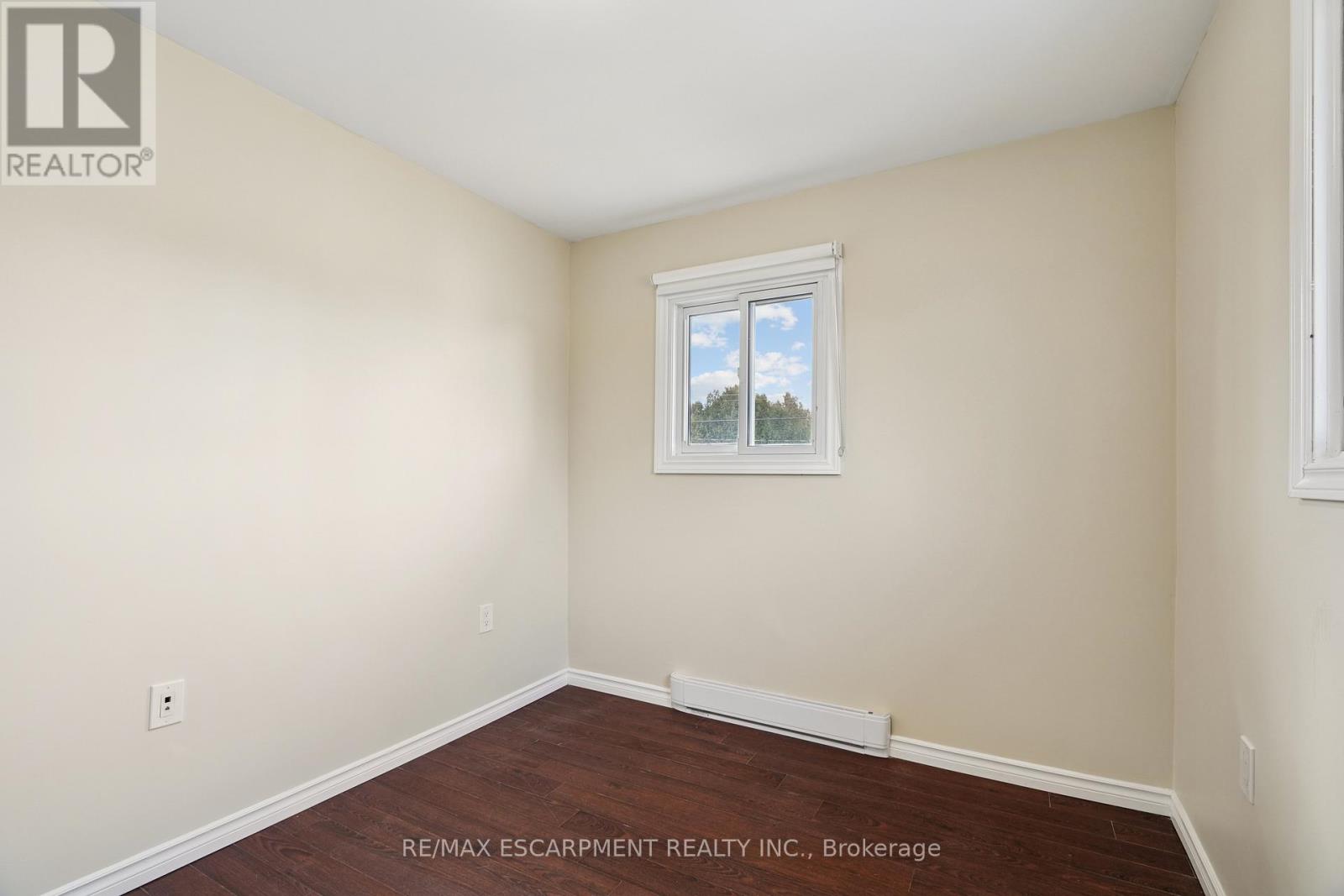 Unit B - 154 Main Street N, Guelph/eramosa, Ontario N0B 2K0 - Photo 27 - X12559906