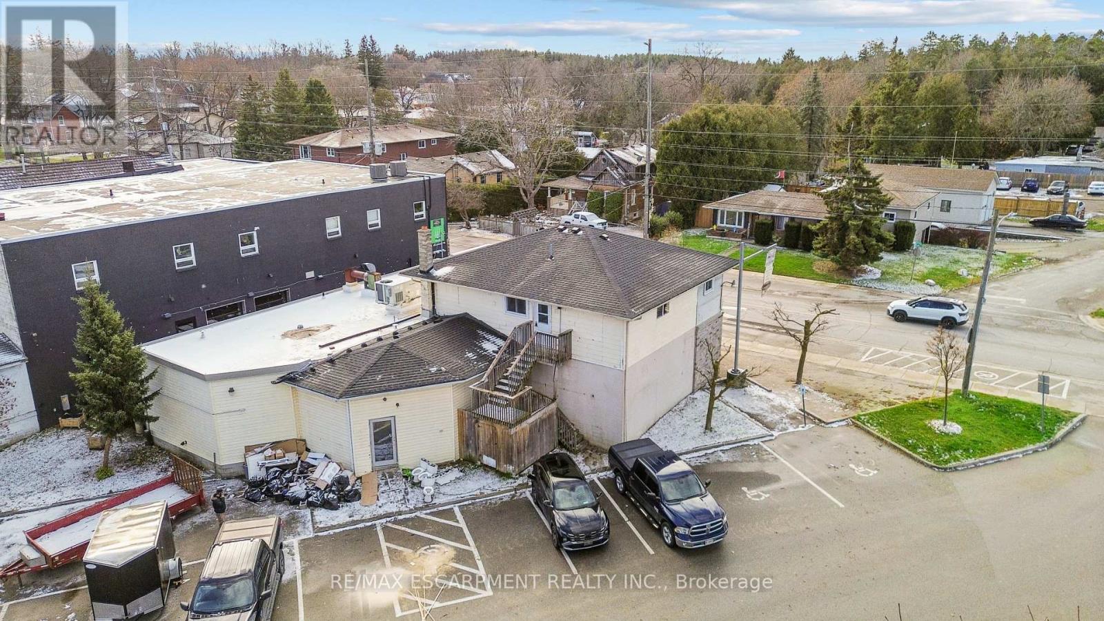 Unit B - 154 Main Street N, Guelph/eramosa, Ontario N0B 2K0 - Photo 31 - X12559906