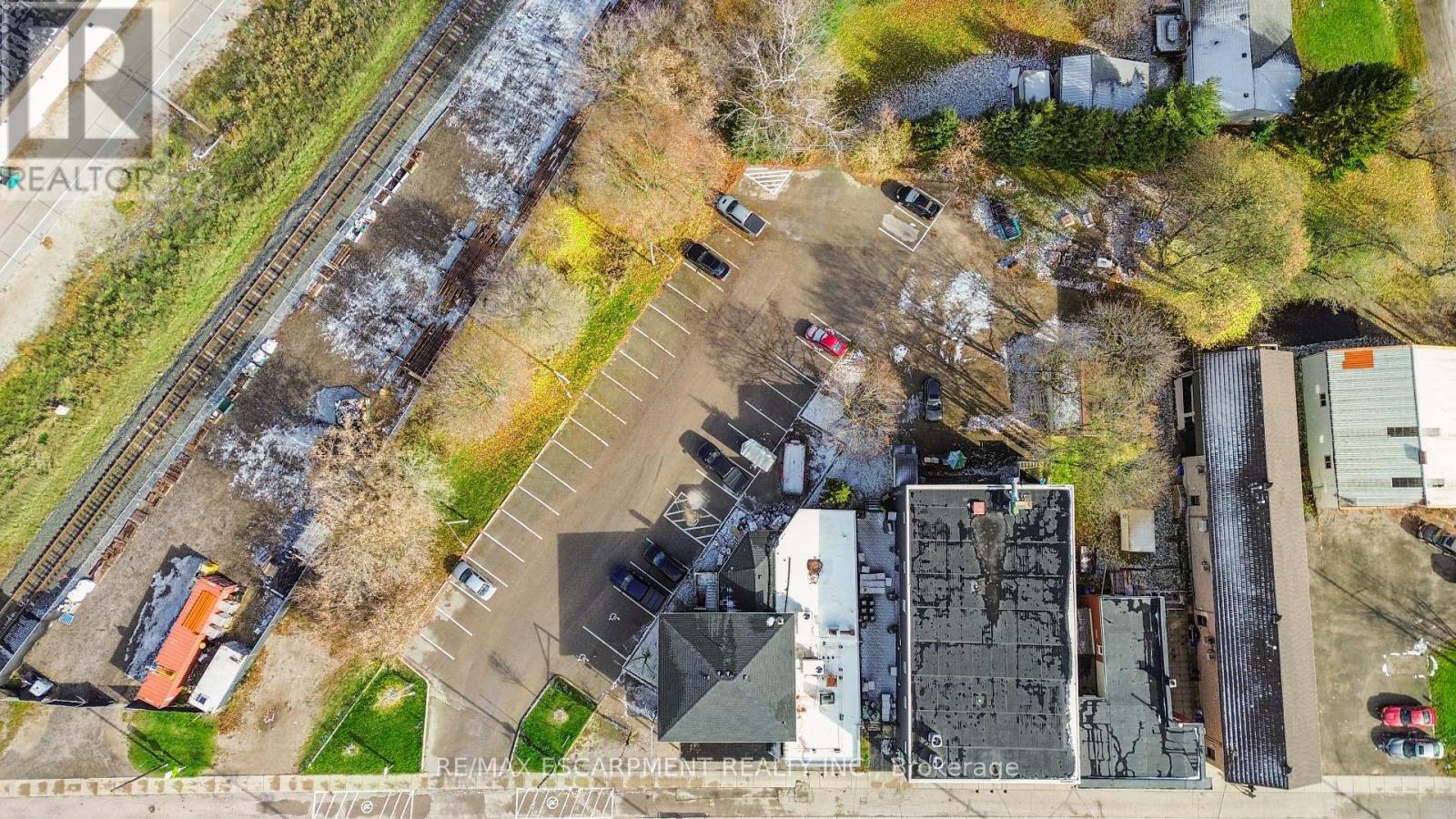 Unit B - 154 Main Street N, Guelph/eramosa, Ontario N0B 2K0 - Photo 41 - X12559906