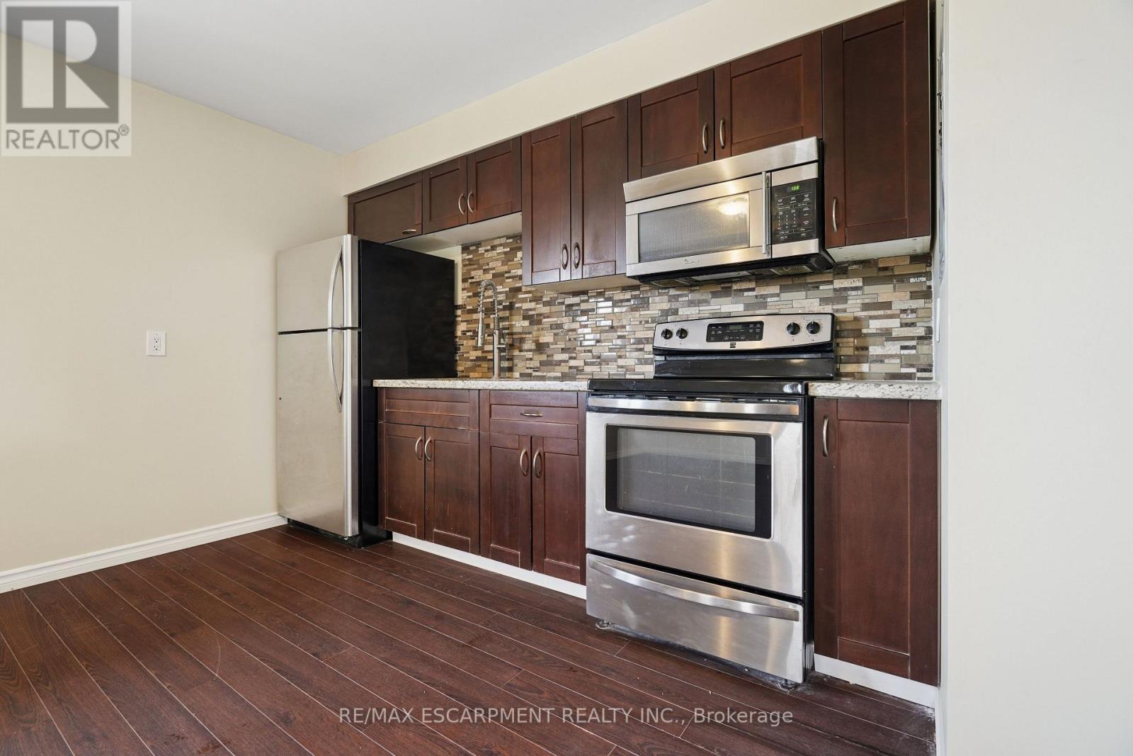 Unit B - 154 Main Street N, Guelph/eramosa, Ontario N0B 2K0 - Photo 7 - X12559906