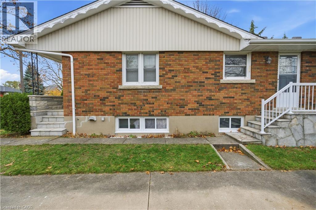 8 Fawell Avenue, St. Catharines, Ontario  L2S 2V4 - Photo 7 - 40788400