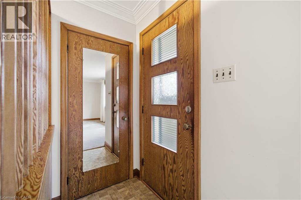 8 Fawell Avenue, St. Catharines, Ontario  L2S 2V4 - Photo 13 - 40788400