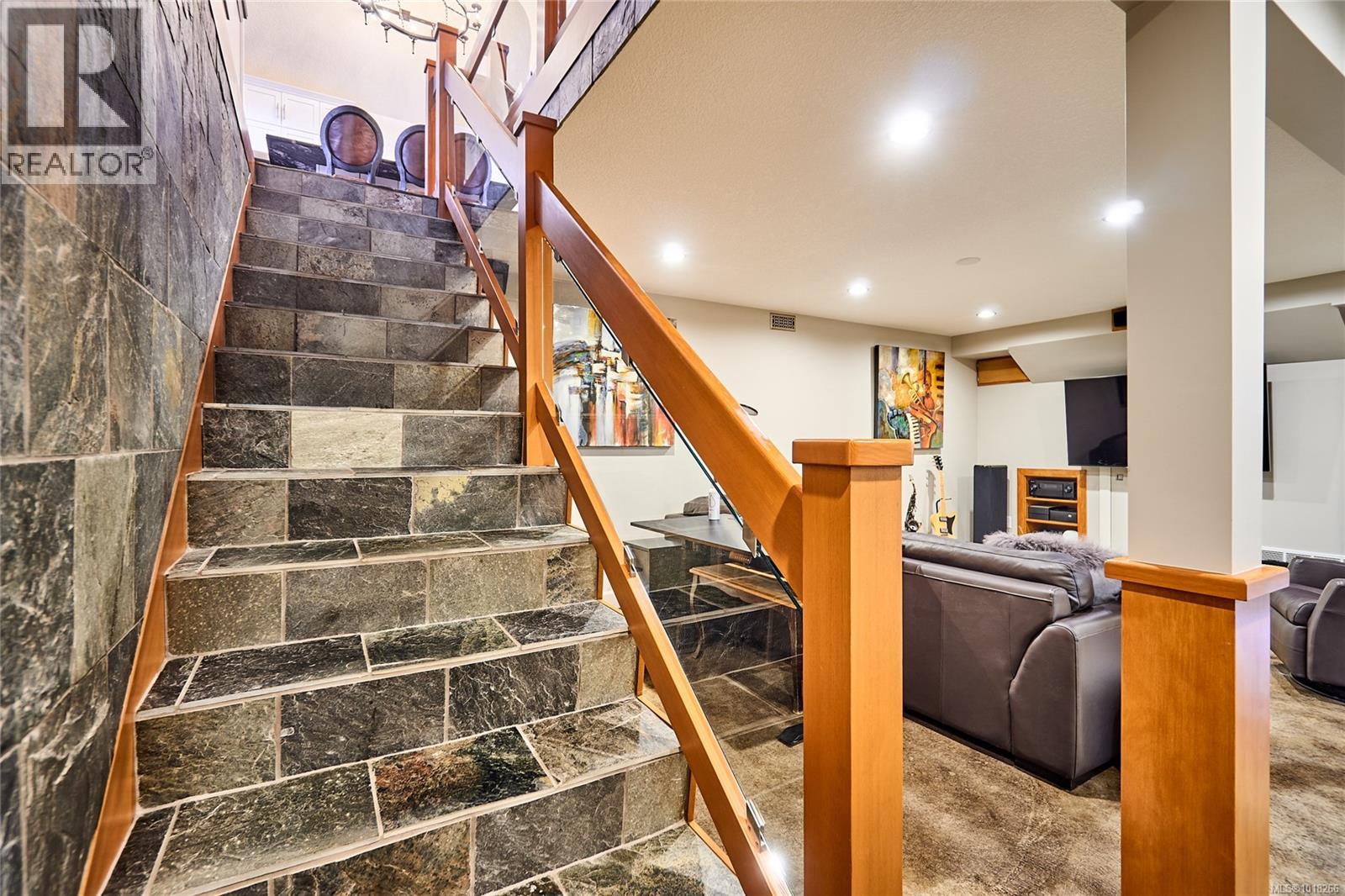 301 Mount Royal Pl, Nanaimo, British Columbia V9R 6A4 - Photo 63 - 1018266