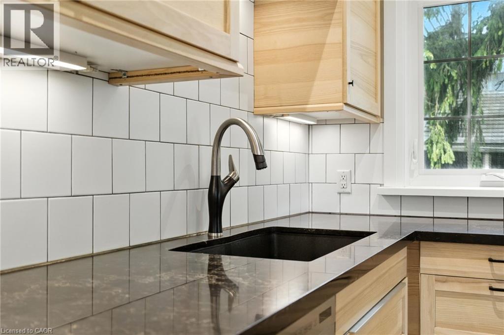 57 Highcliffe Avenue, Hamilton, Ontario  L9A 3L3 - Photo 17 - 40788454