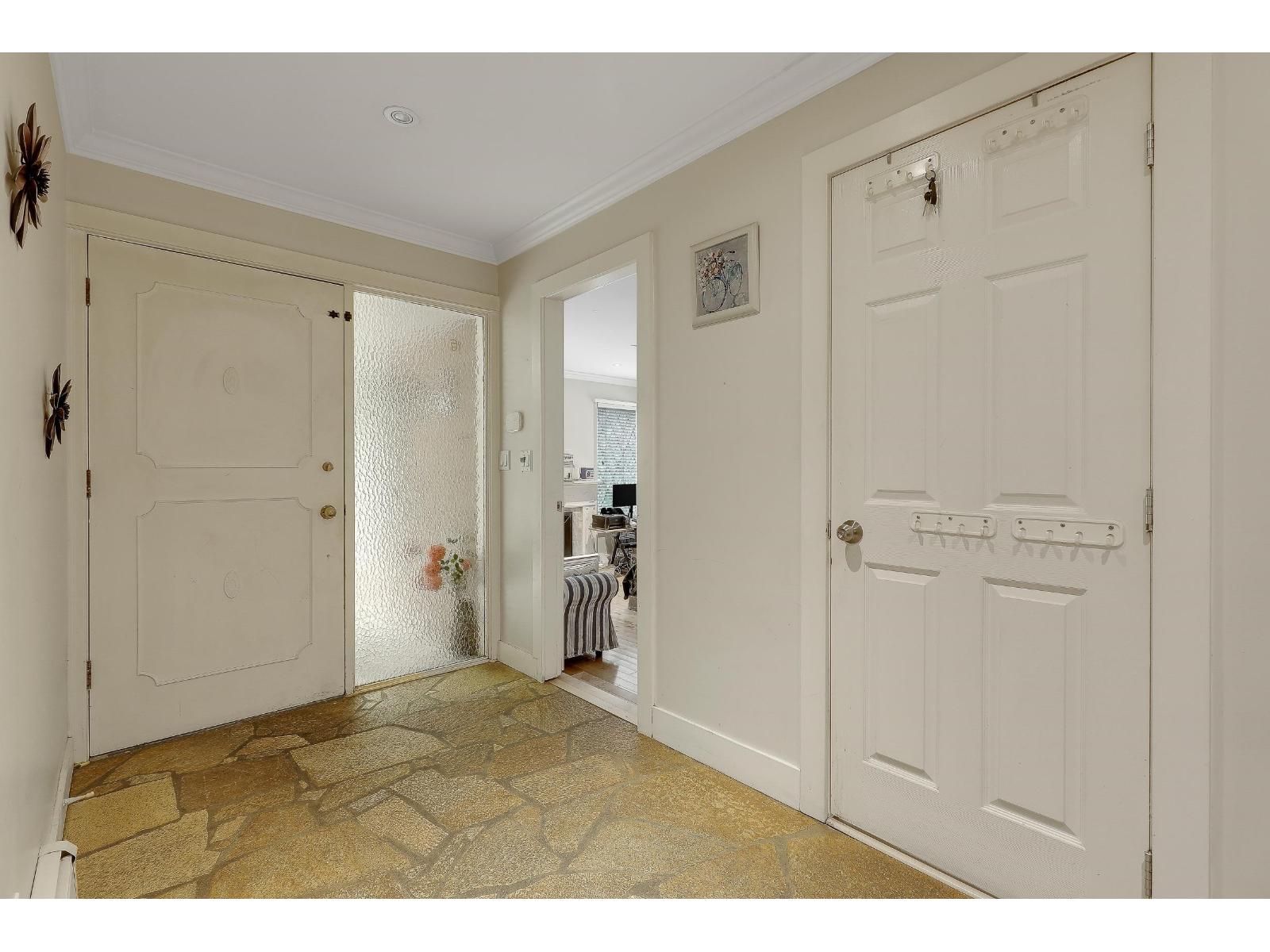 7913 192 Street, Surrey, British Columbia  V4N 5S9 - Photo 7 - R3065855