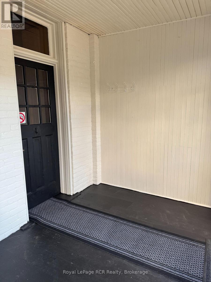 1096 4th Avenue E, Owen Sound, Ontario N4K 2P2 - Photo 2 - X12560112