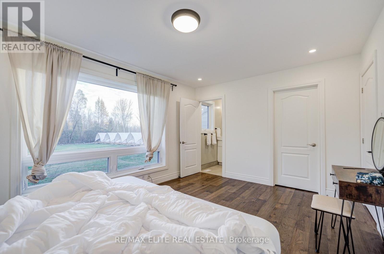 4909 Holborn Road, East Gwillimbury, Ontario  L0G 1M0 - Photo 26 - N12559752