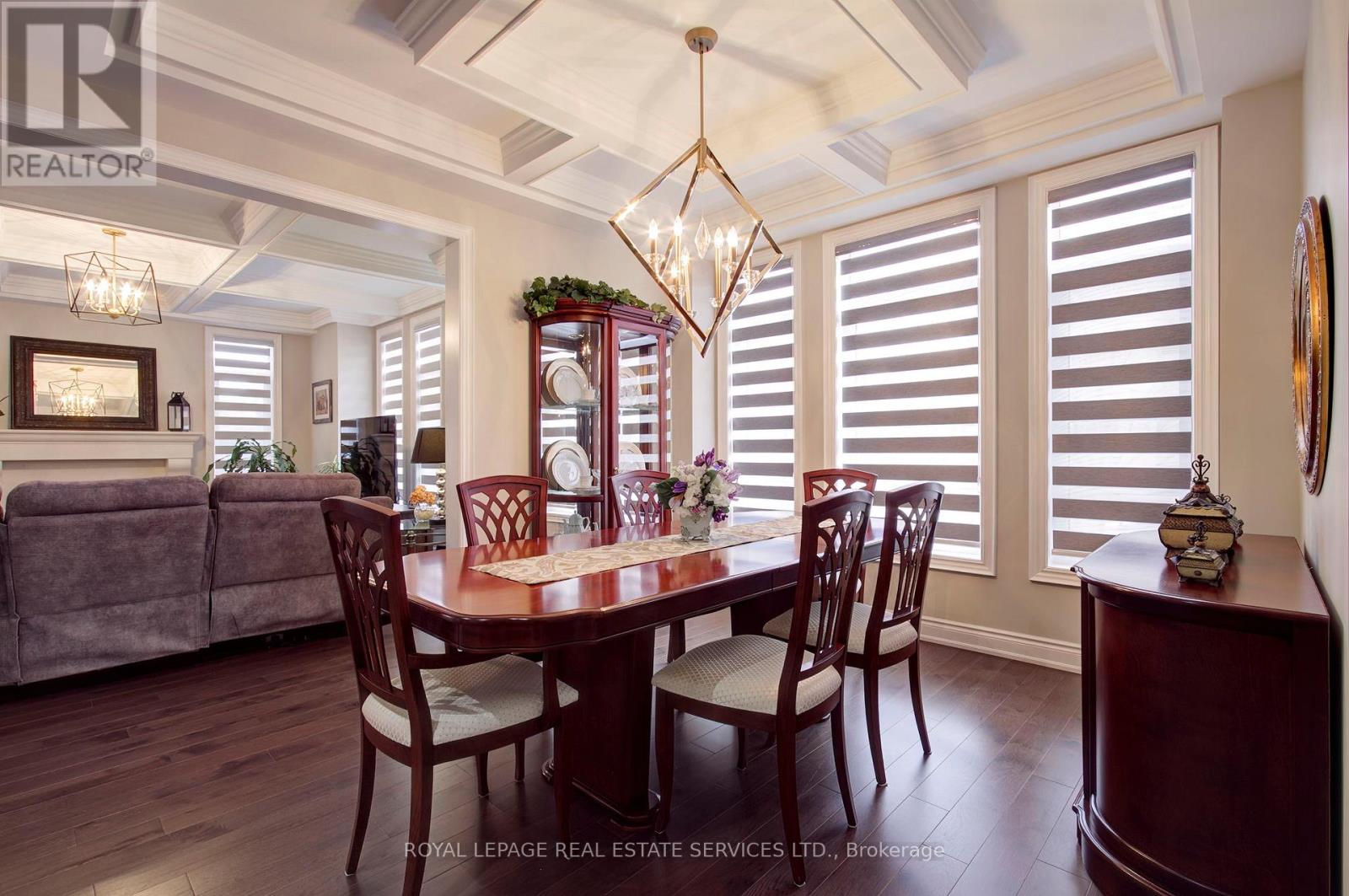 135 Zachary Crescent, Oakville, Ontario  L6H 0W1 - Photo 13 - W12559574