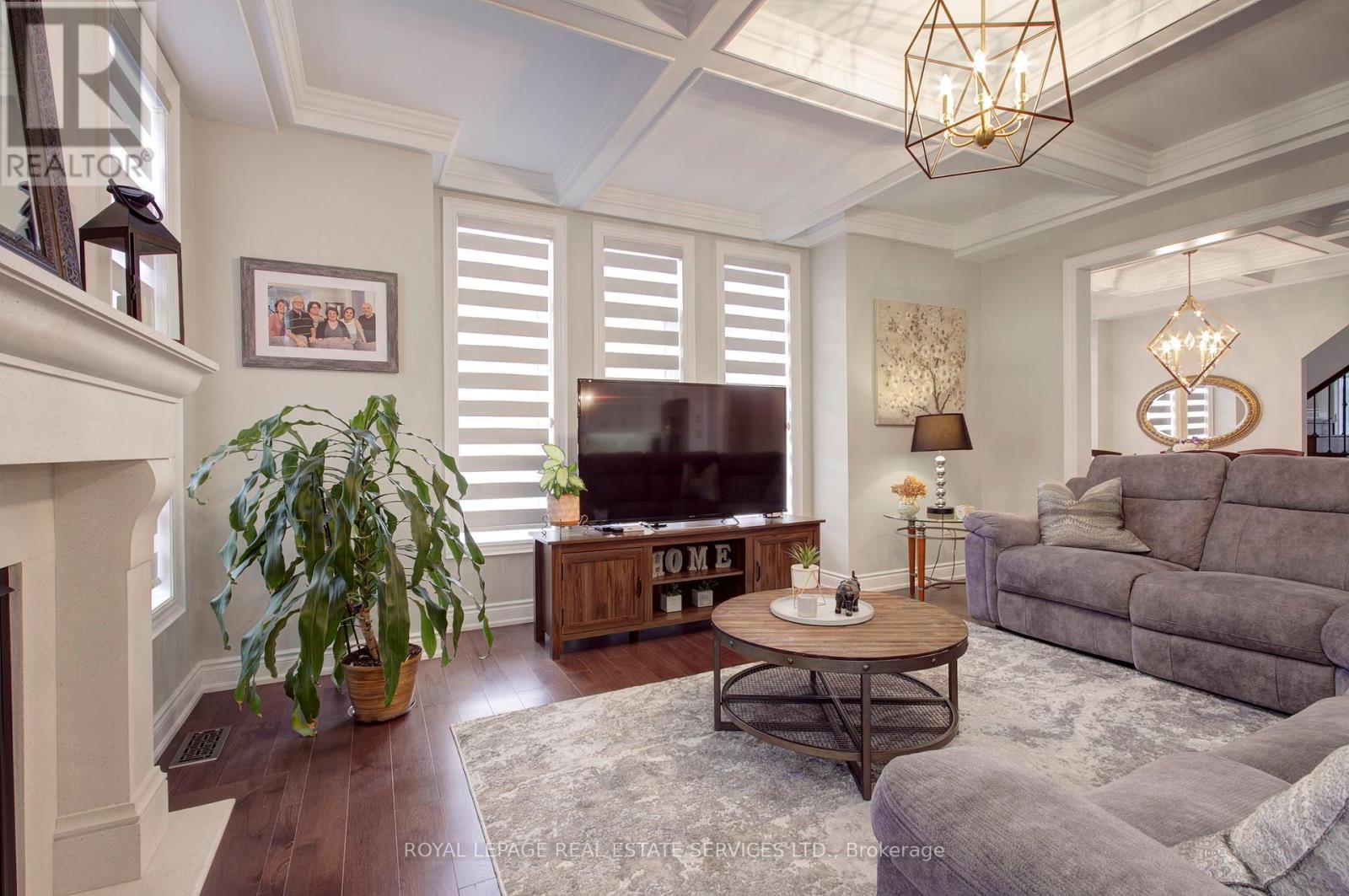 135 Zachary Crescent, Oakville, Ontario  L6H 0W1 - Photo 16 - W12559574