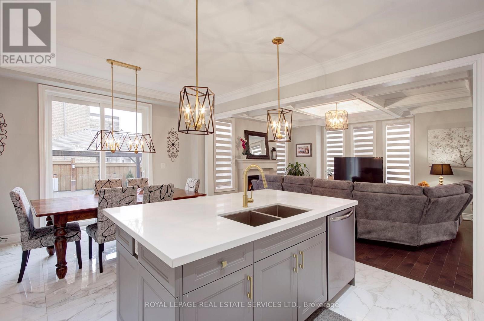 135 Zachary Crescent, Oakville, Ontario  L6H 0W1 - Photo 22 - W12559574