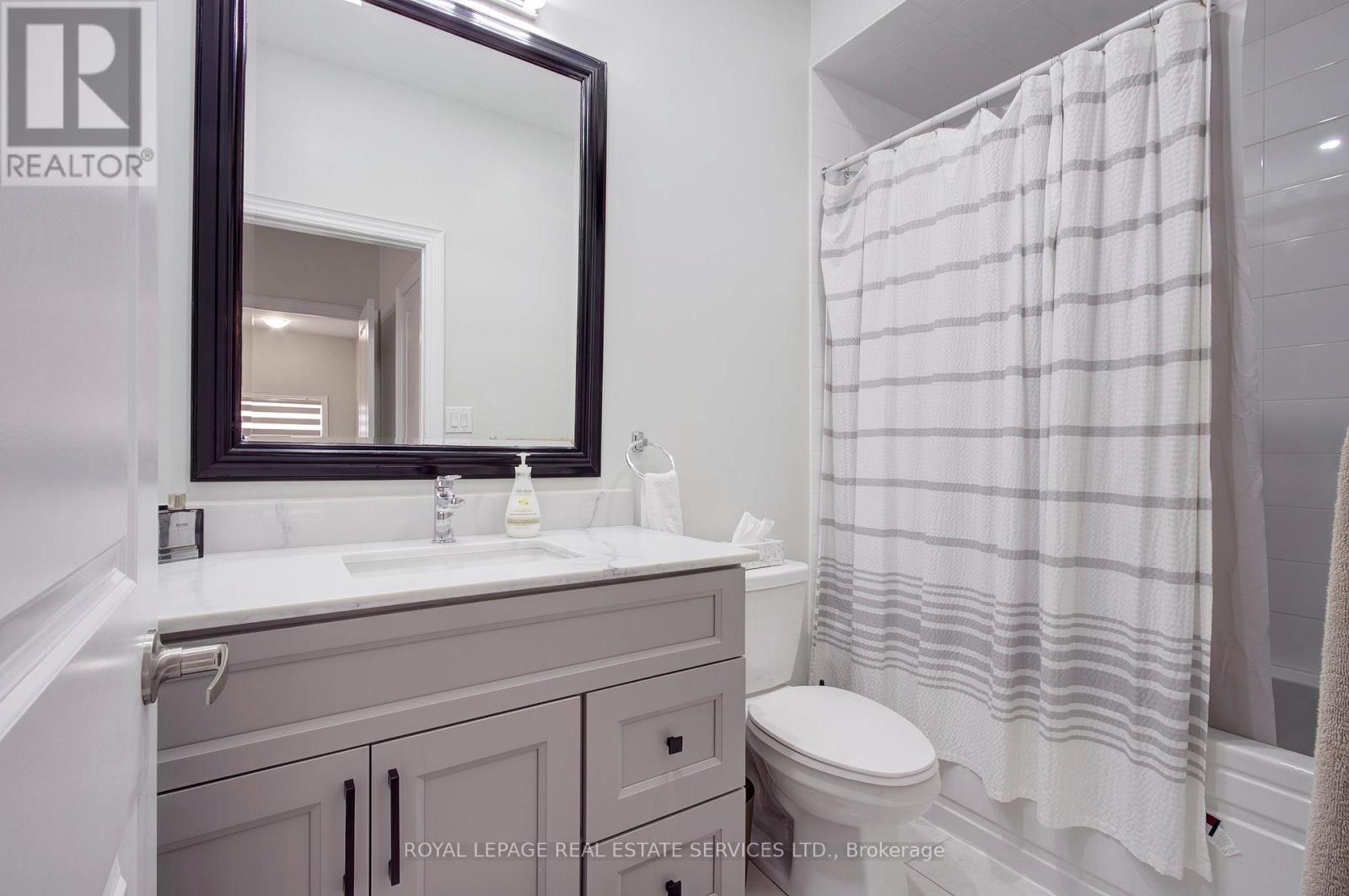 135 Zachary Crescent, Oakville, Ontario  L6H 0W1 - Photo 37 - W12559574