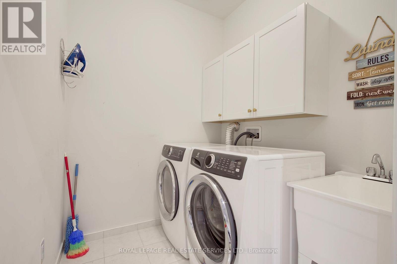 135 Zachary Crescent, Oakville, Ontario  L6H 0W1 - Photo 42 - W12559574