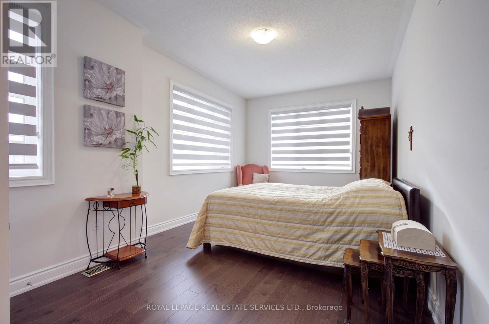 135 Zachary Crescent, Oakville, Ontario  L6H 0W1 - Photo 38 - W12559574