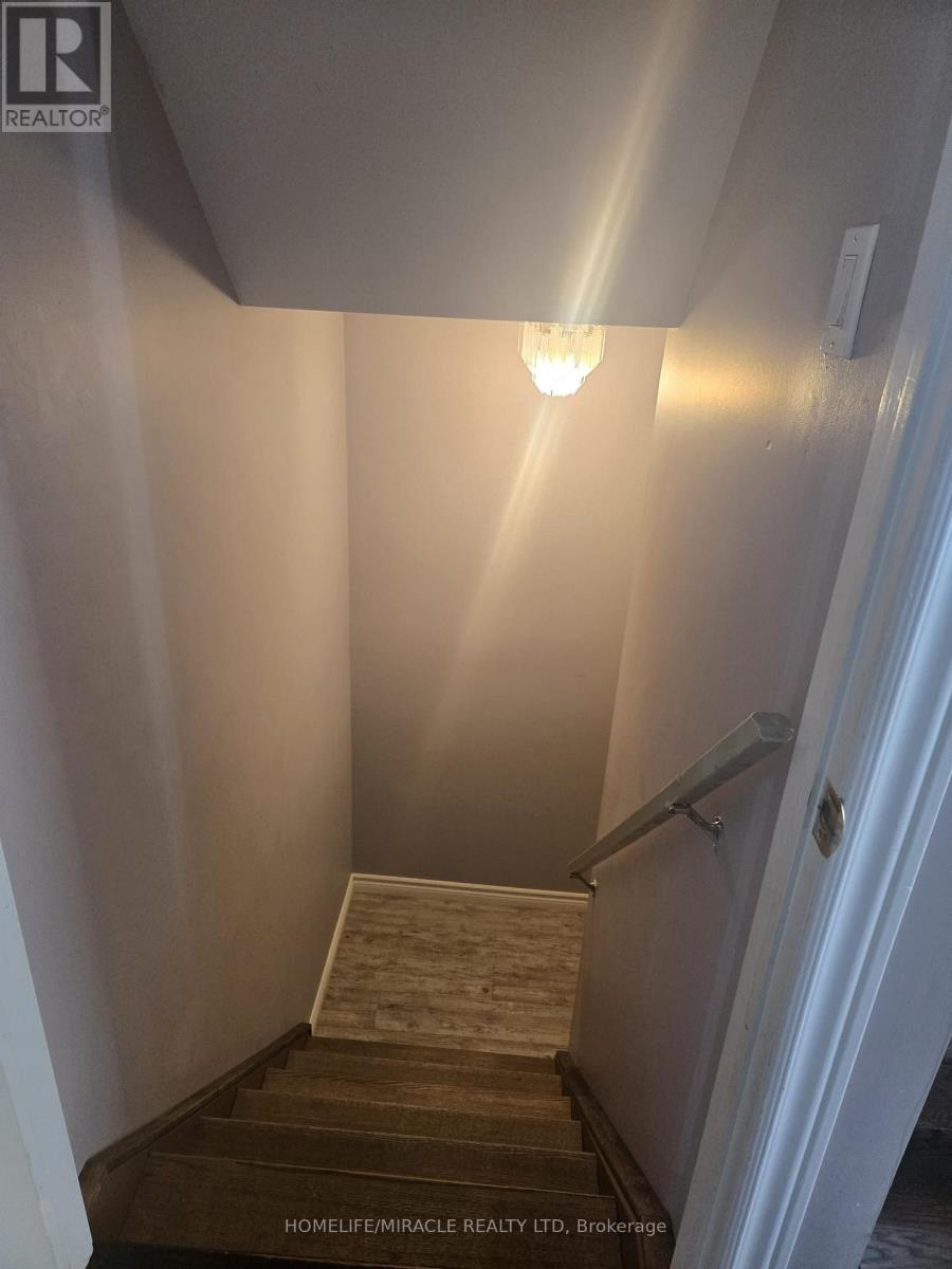 10 Gina Drive, Vaughan, Ontario L6A 3X2 - Photo 25 - N12503026