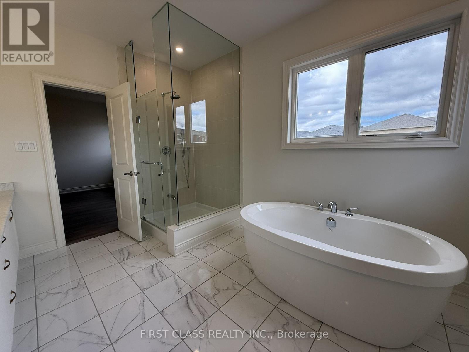 95 Boccella Crescent, Richmond Hill, Ontario  L4B 0H9 - Photo 22 - N12501686