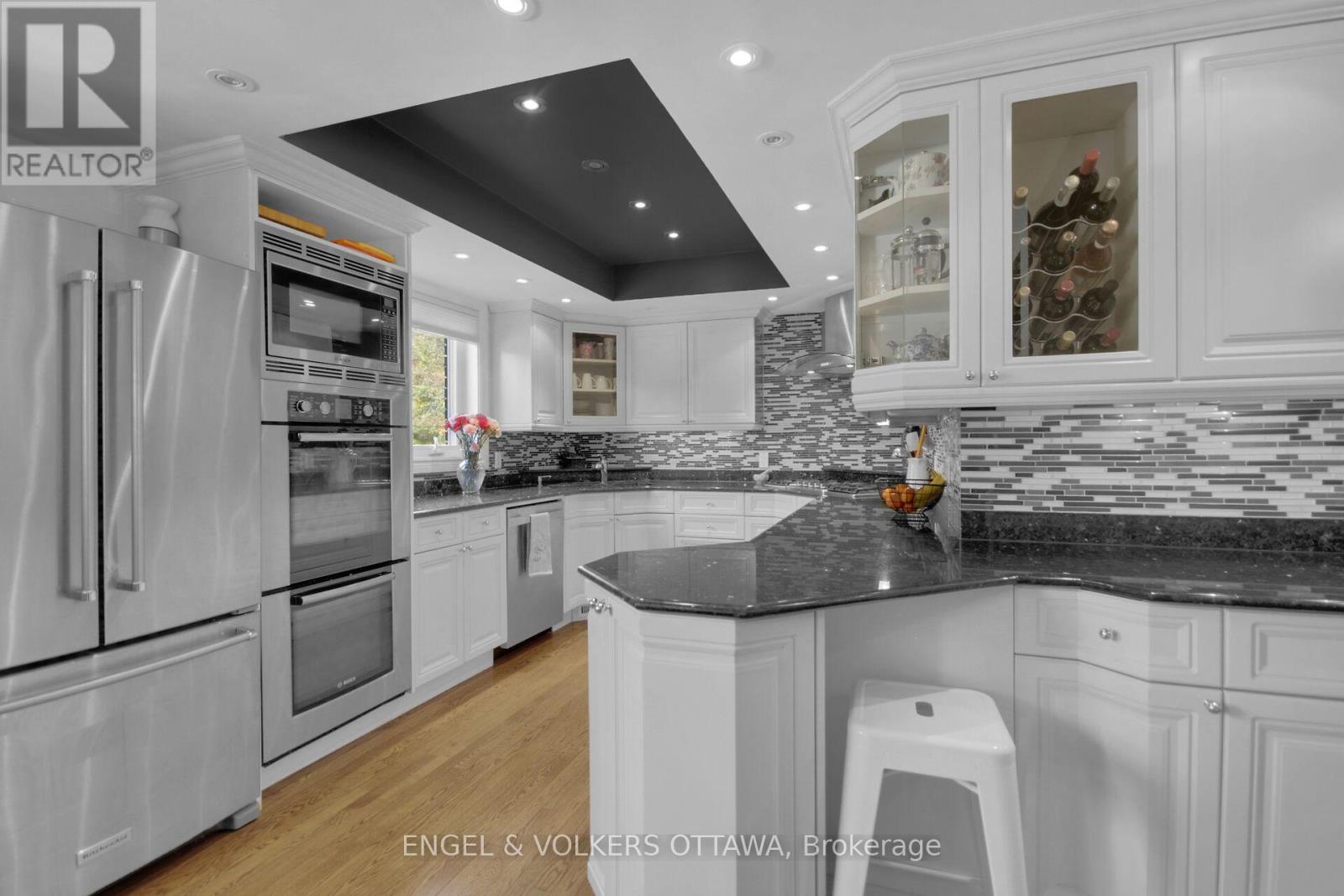 5593 Whitewood Avenue S, Ottawa, Ontario  K4M 1E1 - Photo 5 - X12560042