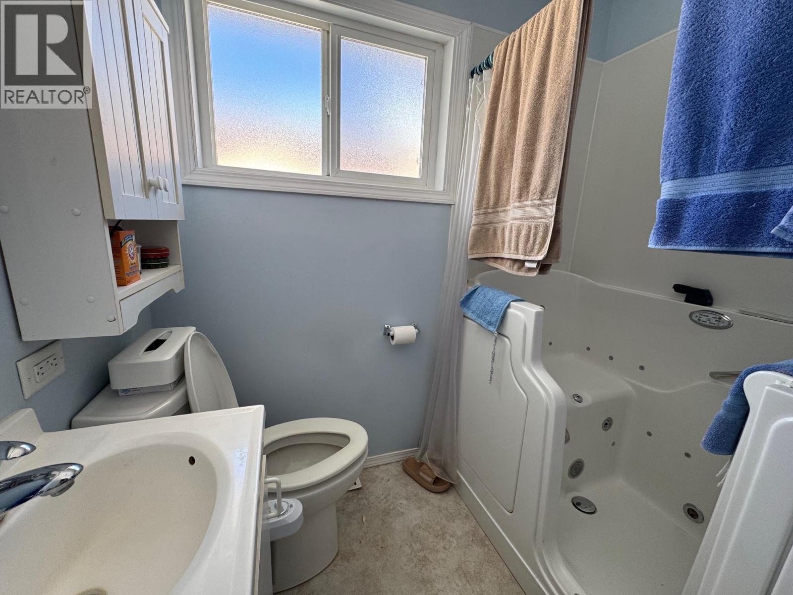 2351 Coutlee Avenue, Merritt, British Columbia  V1K 1B8 - Photo 8 - 10359092