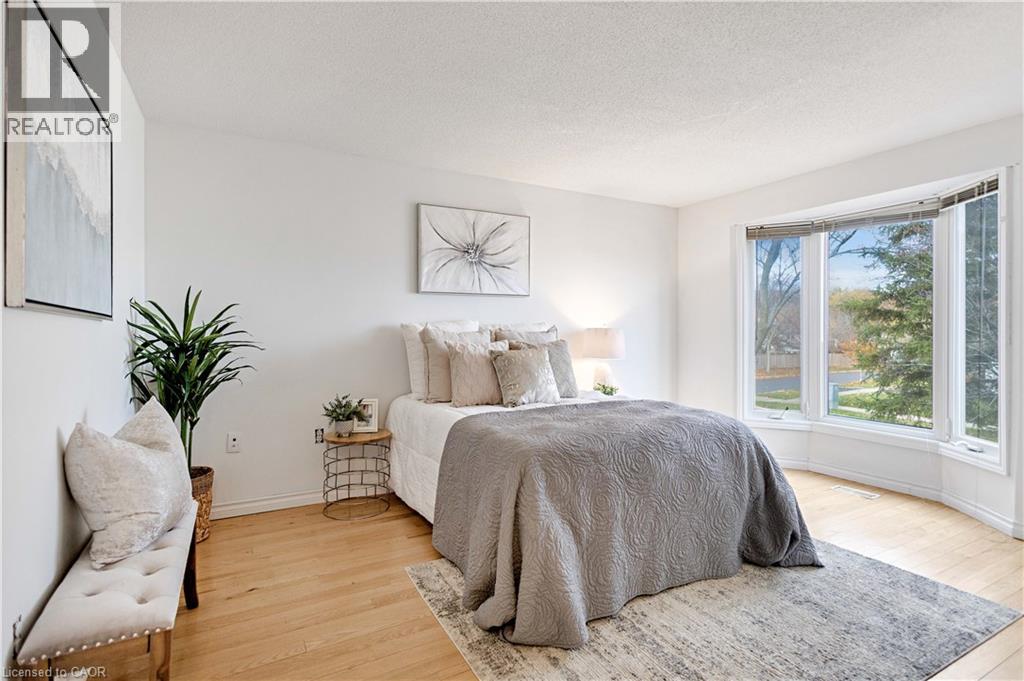 2250 Middlesmoor Crescent, Burlington, Ontario  L7P 3X6 - Photo 23 - 40768366