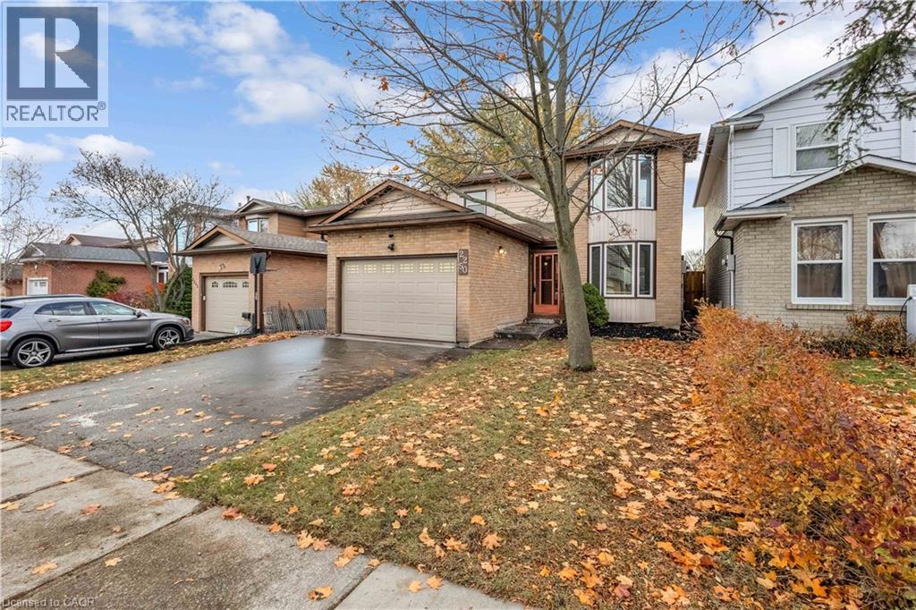 2250 Middlesmoor Crescent, Burlington, Ontario  L7P 3X6 - Photo 2 - 40768366