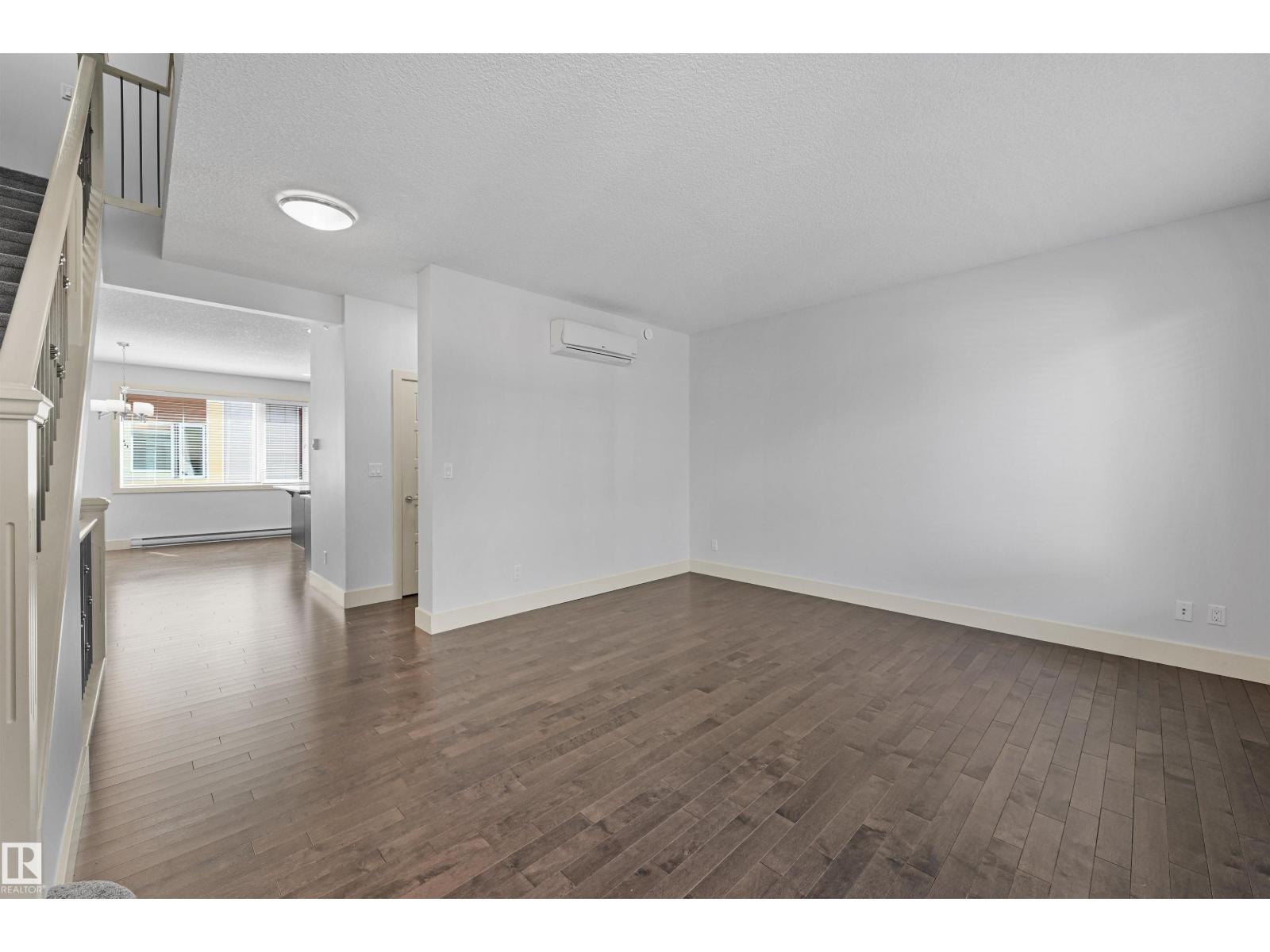 7506 May Cm Nw, Edmonton, Alberta  T6R 0G9 - Photo 4 - E4466146