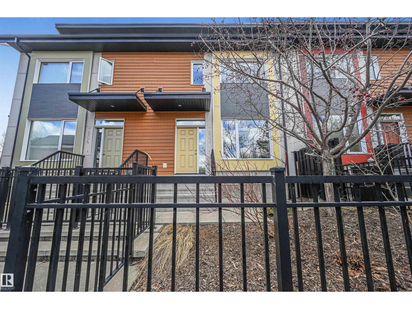 7506 May Cm Nw, Edmonton, Alberta  T6R 0G9 - Photo 2 - E4466146