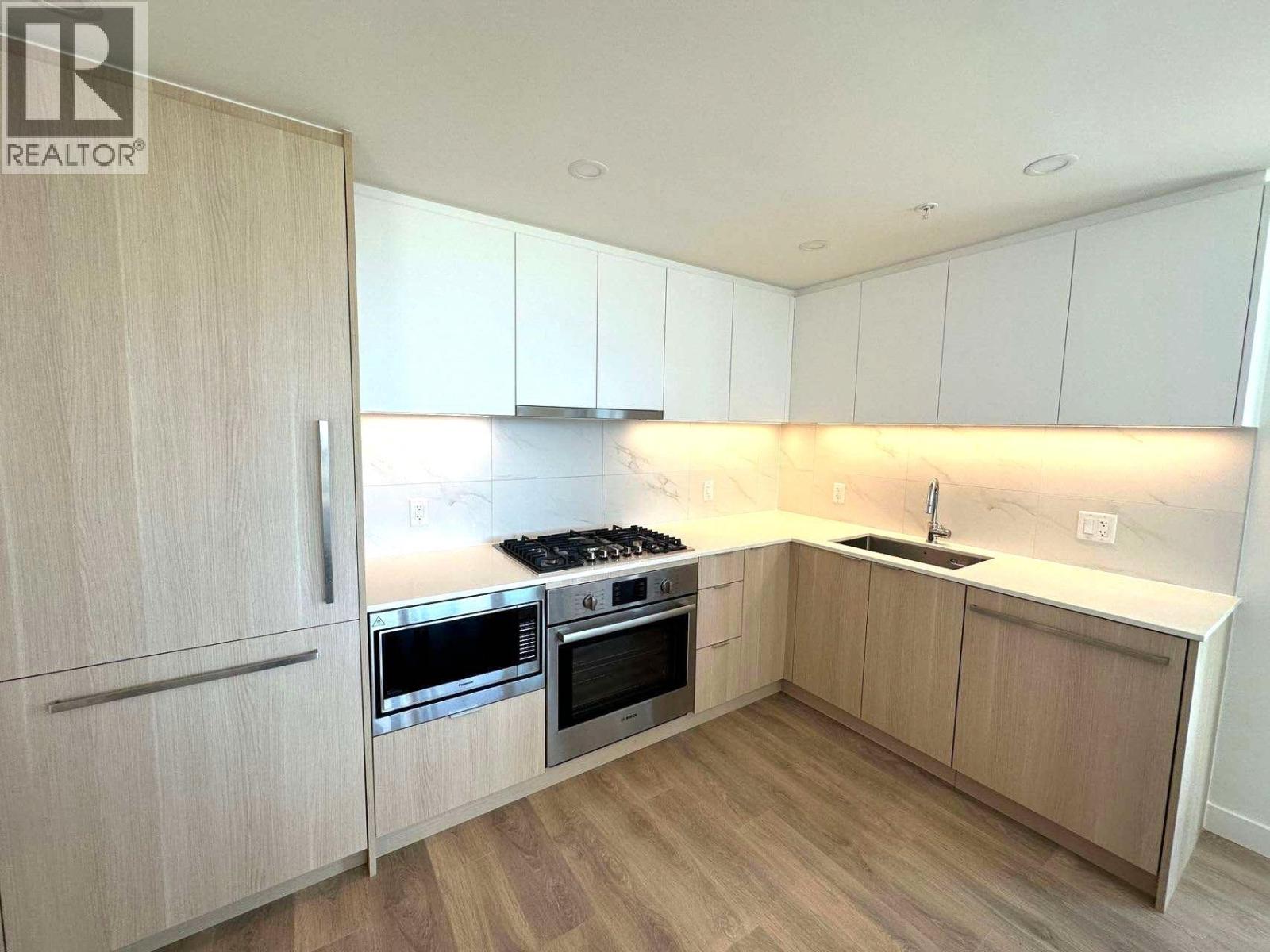 1204 318 Alderson Avenue, Coquitlam, British Columbia  V3K 0J1 - Photo 2 - R3068742