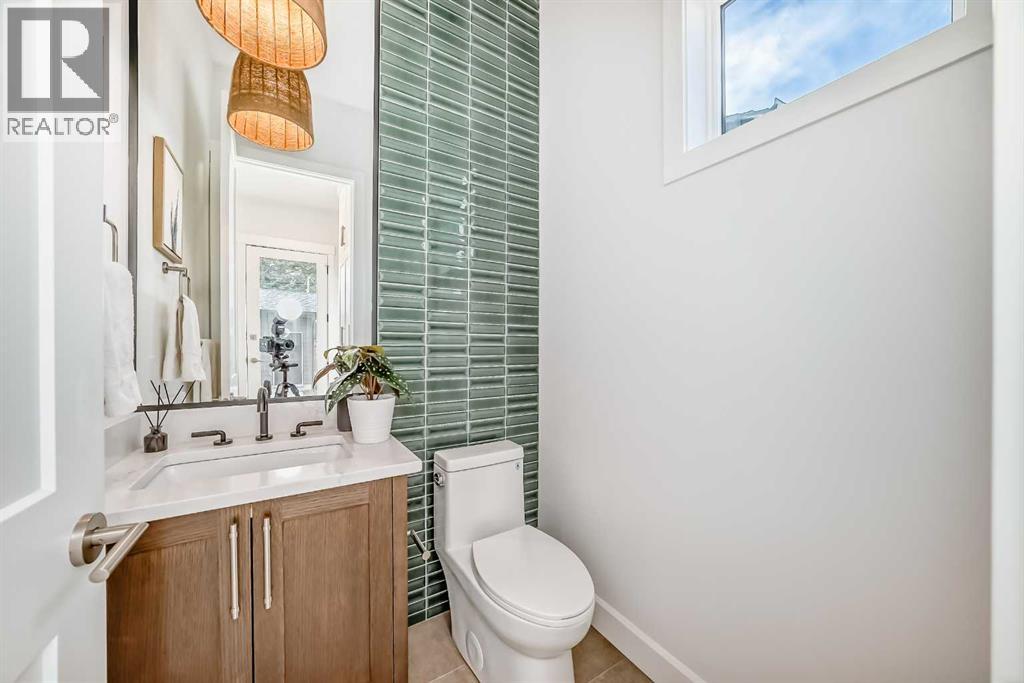 5006 21a Street Sw, Calgary, Alberta  T2T 5C3 - Photo 12 - A2264332