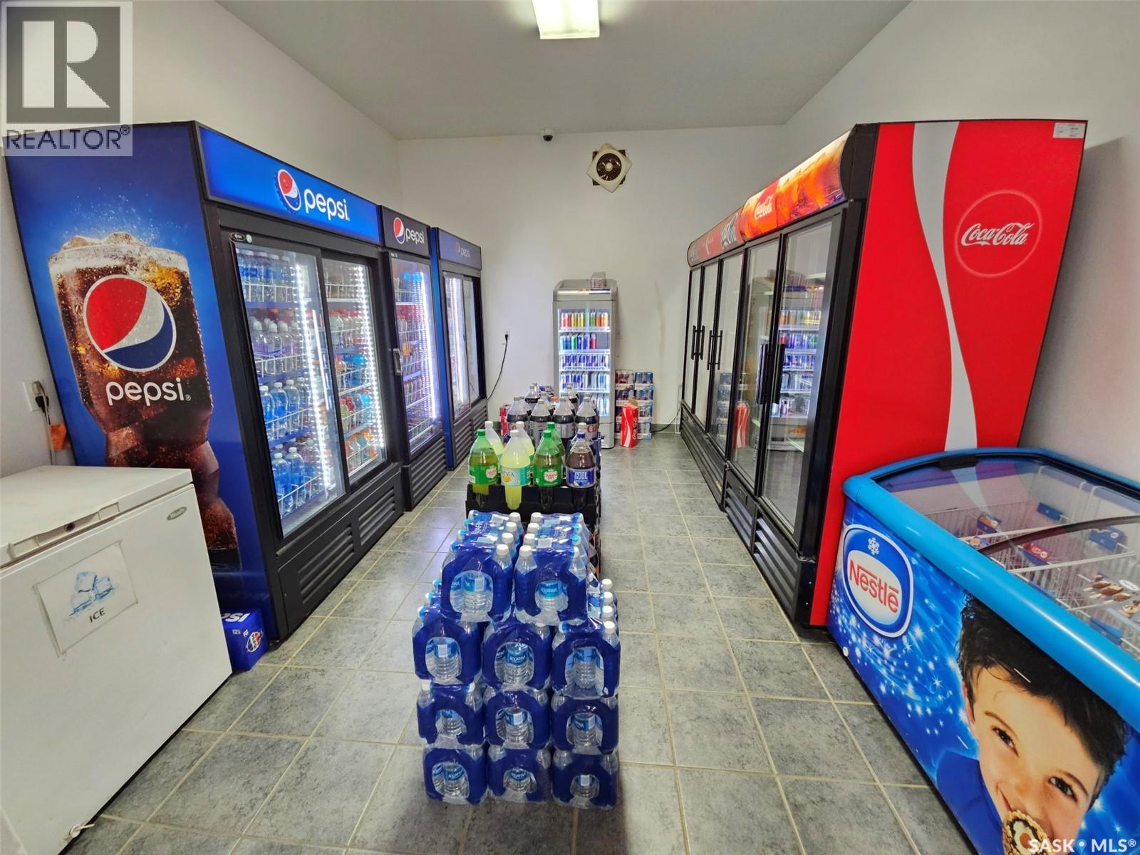 512 & 602 Railway Avenue, Oxbow, Saskatchewan  S0C 2B0 - Photo 11 - SK024366