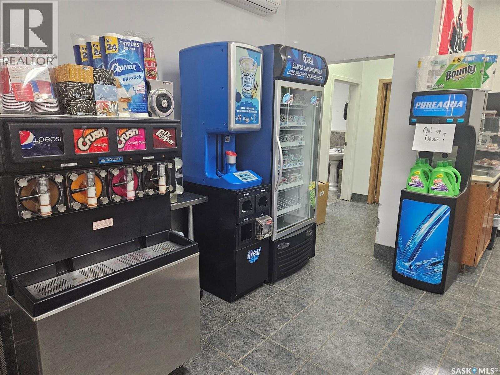 512 & 602 Railway Avenue, Oxbow, Saskatchewan  S0C 2B0 - Photo 16 - SK024366