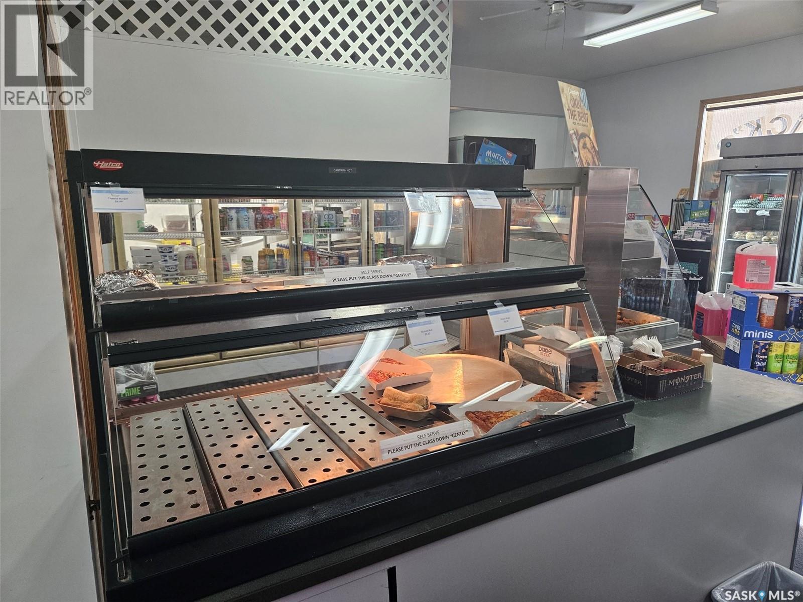 512 & 602 Railway Avenue, Oxbow, Saskatchewan  S0C 2B0 - Photo 9 - SK024366