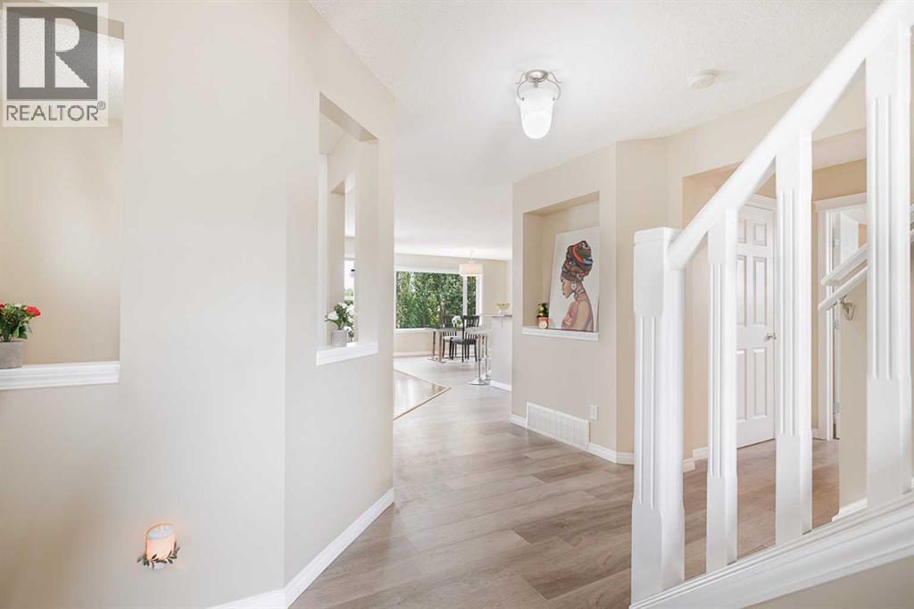 130 Morningside Point Sw, Airdrie, Alberta  T4B 3M3 - Photo 3 - A2269507